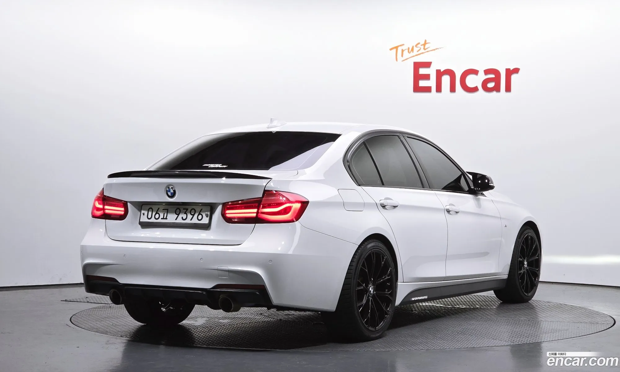 BMW 3 Series 2017 WBA8A9108HK882938 — 17