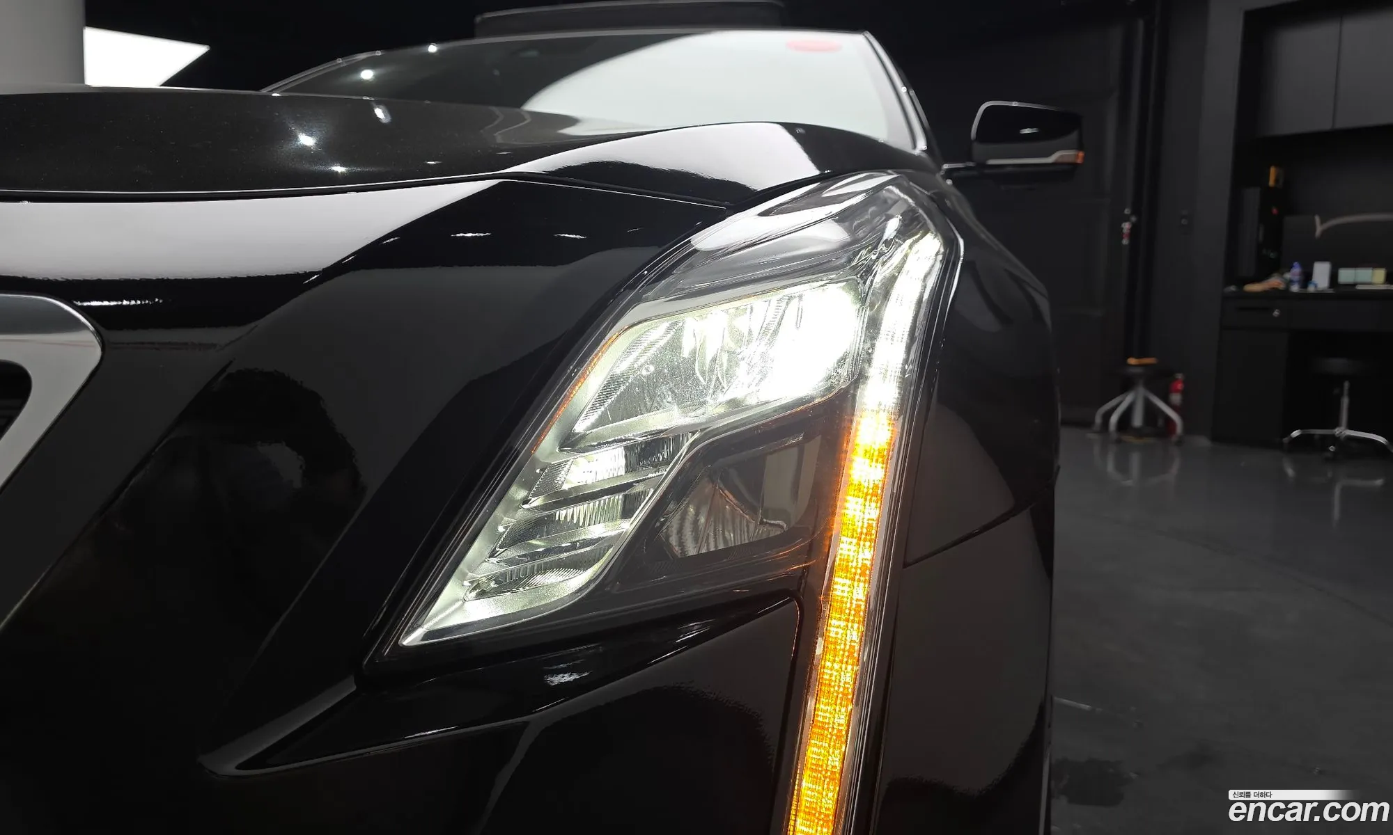 Cadillac CT6 2018 — 32