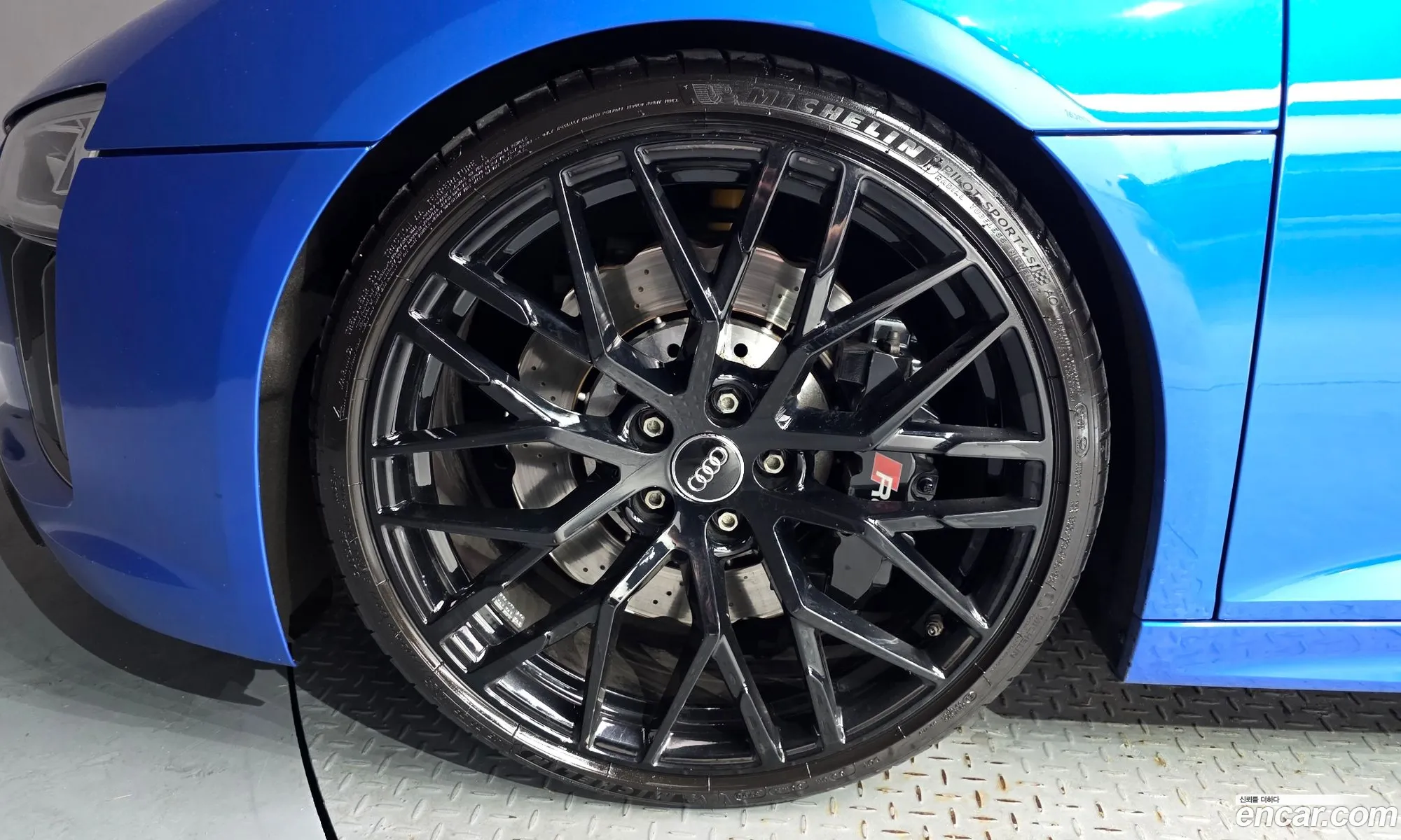 Audi R8 2017 WUARNDFXXH7904139 — 13