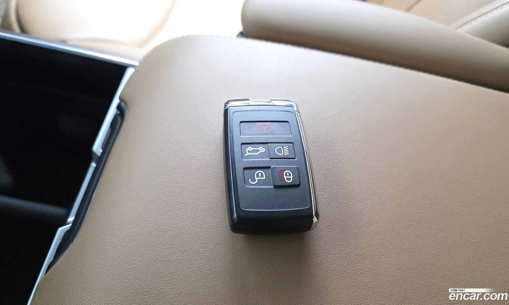 Land Rover Range Rover 2023 SSALKA9B72PA03065 — 11