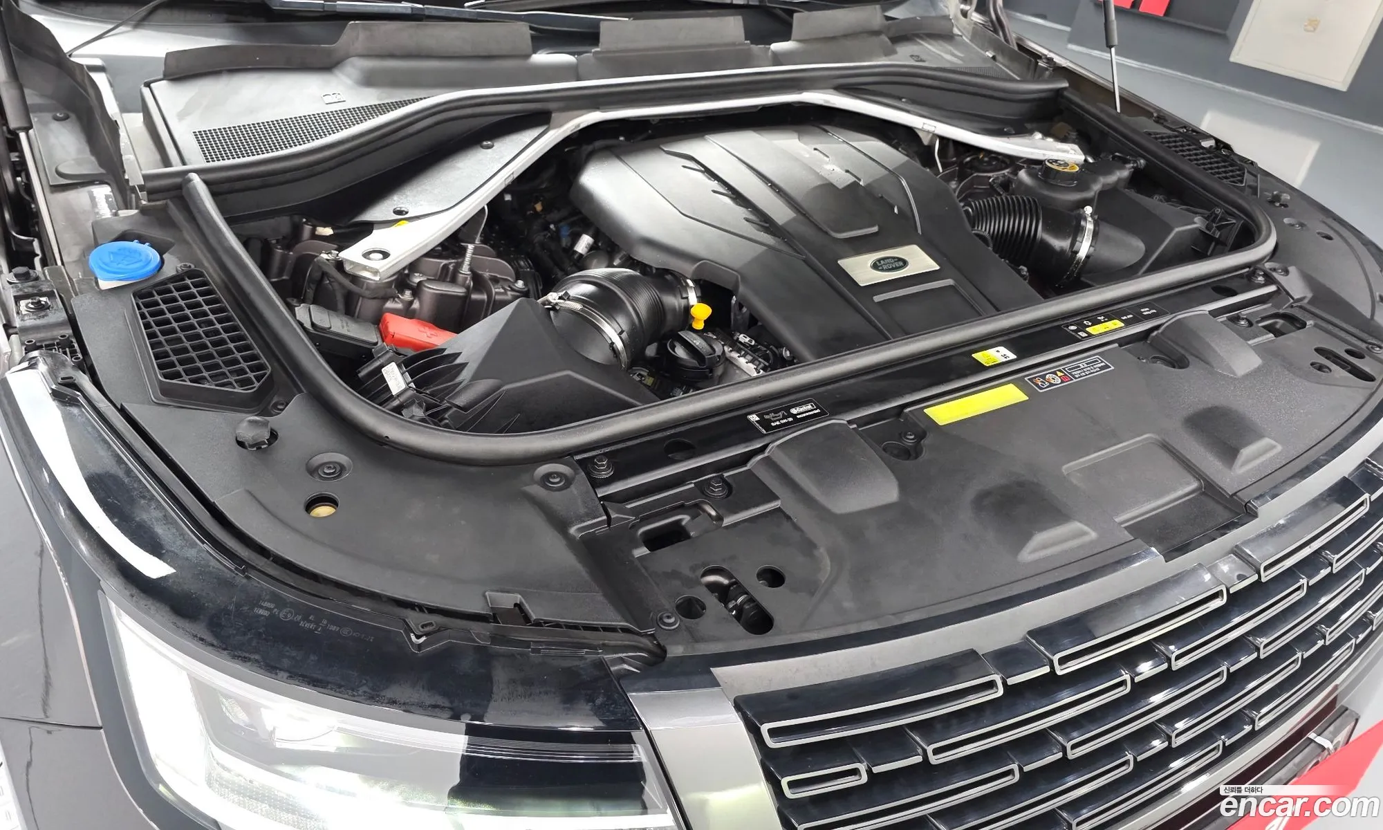 Land Rover Range Rover 2023 SSALKA9B72PA03065 — 4