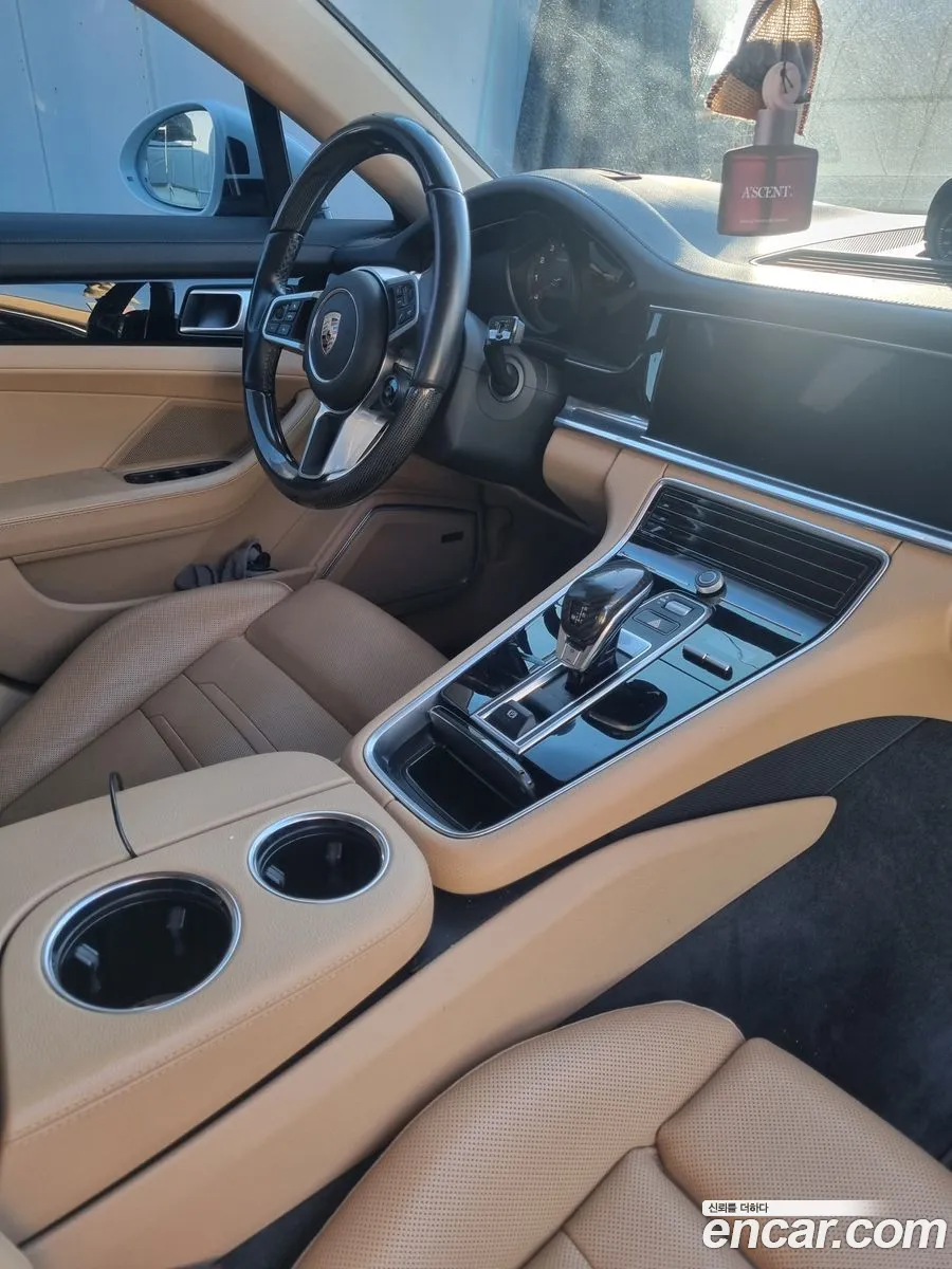 Porsche Panamera 2020 — 4