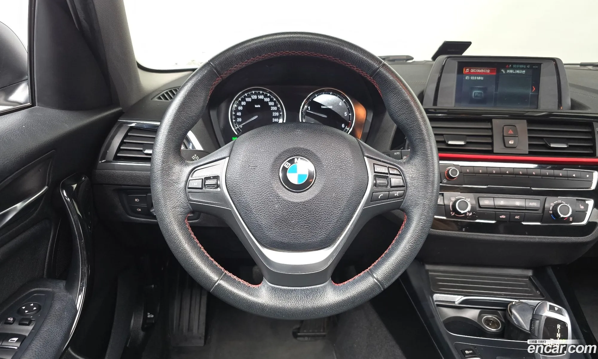 BMW 1 Series 2018 — 28