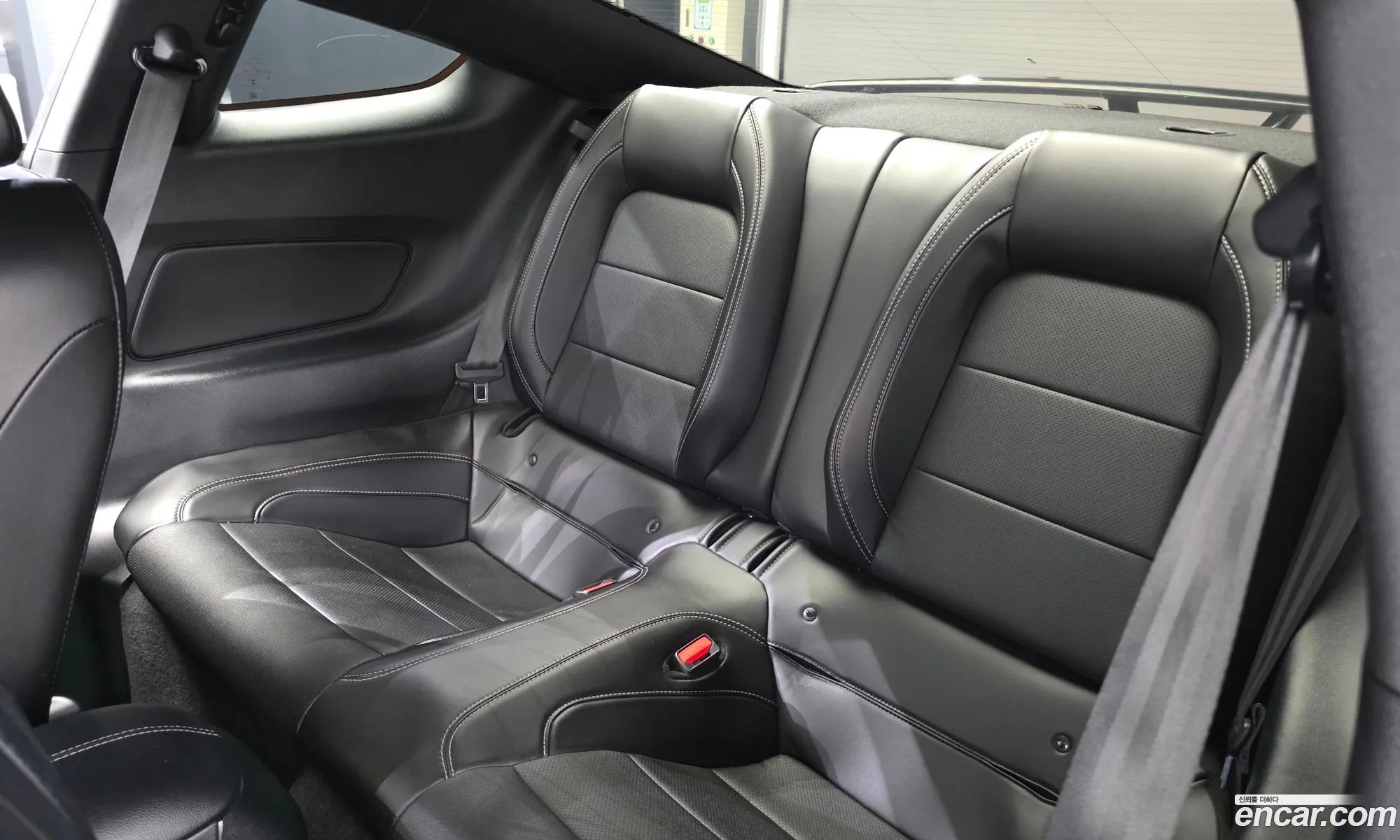 Ford Mustang 2022 — 2
