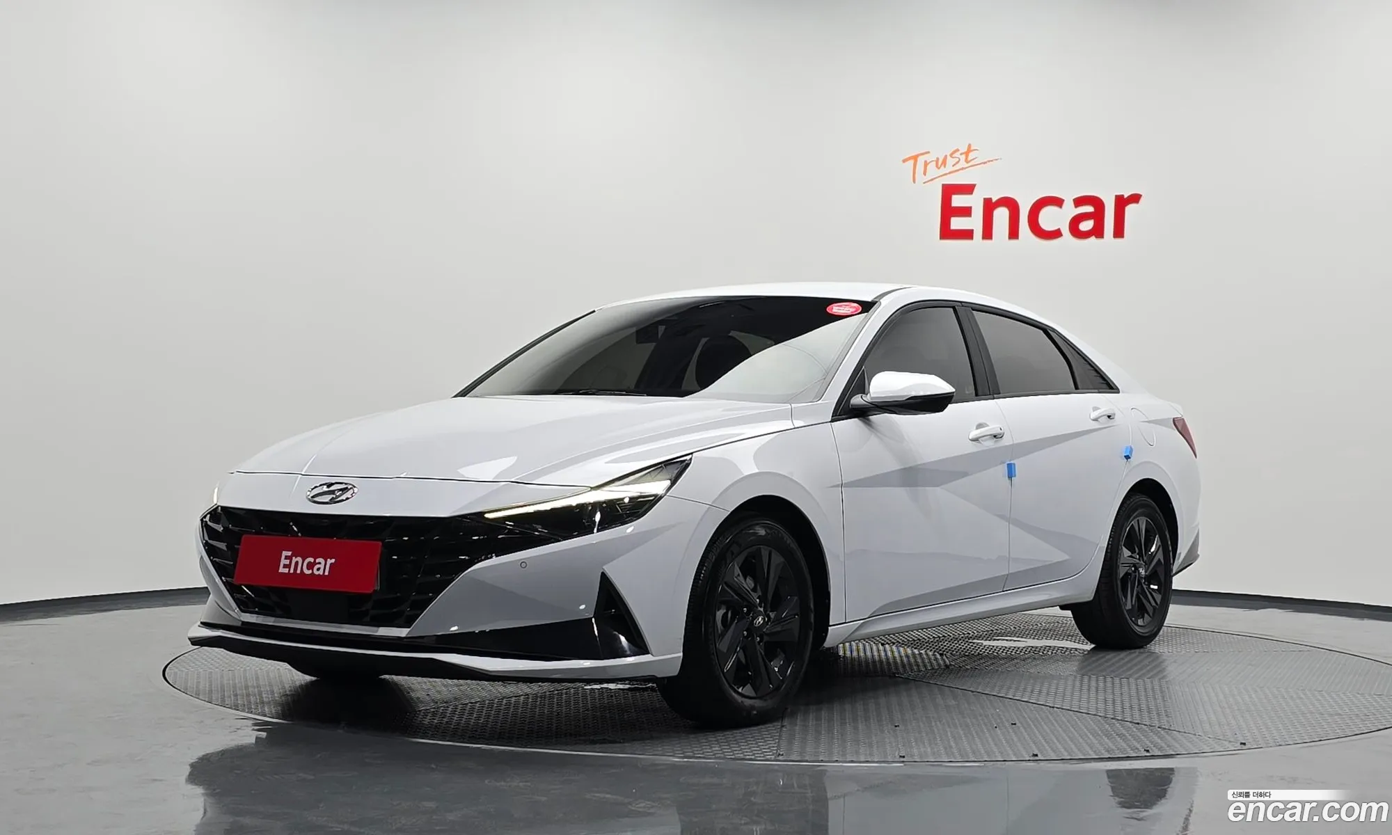 Hyundai Elantra Hybrid 2021 — 2