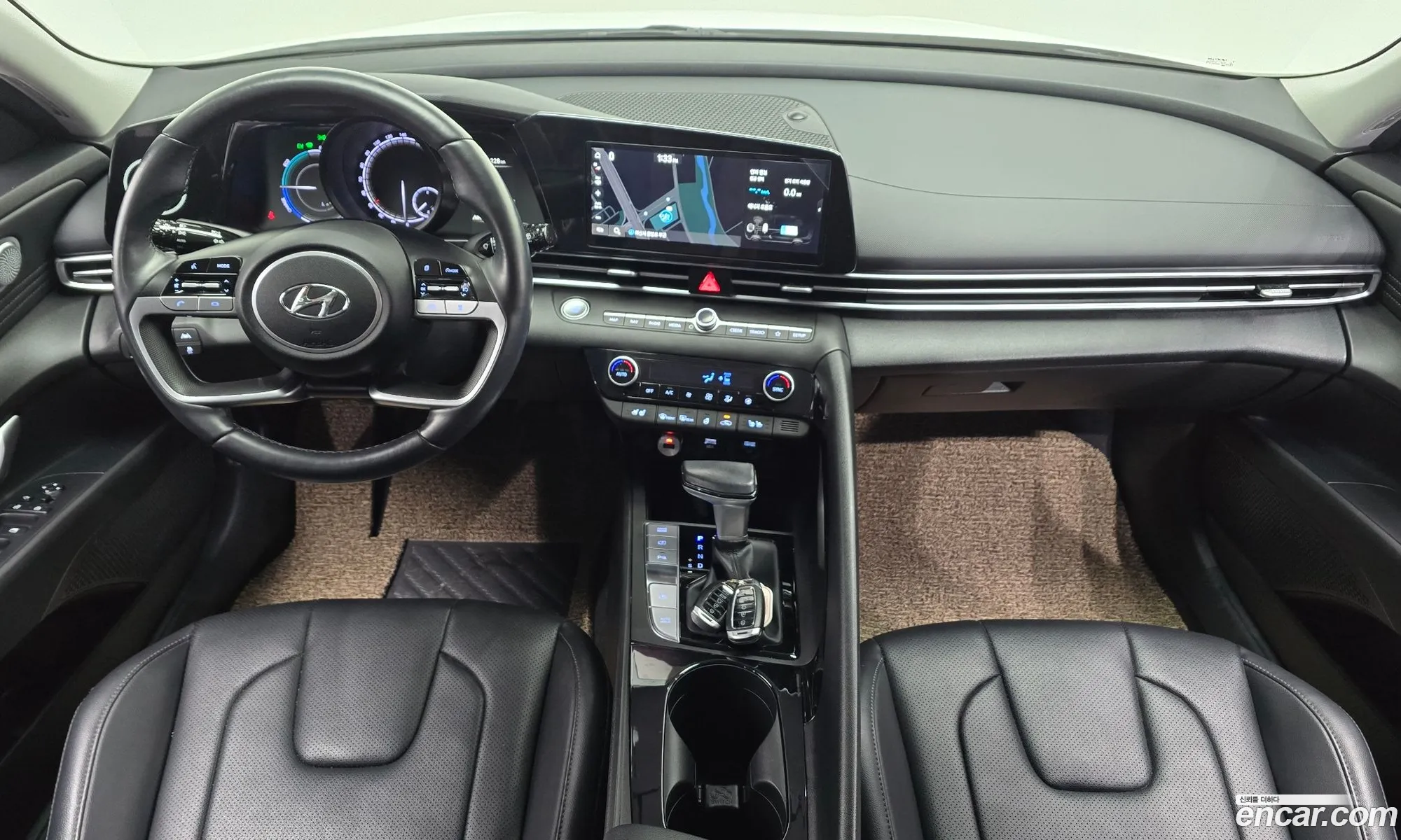 Hyundai Elantra Hybrid 2021 — 3