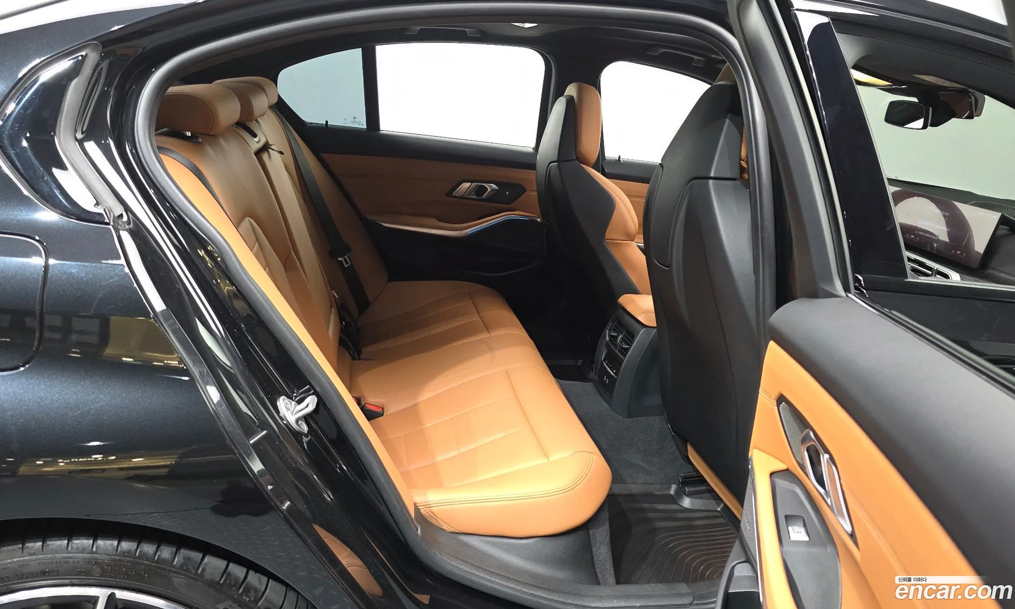 BMW 3 Series 2023 WBA41FS0XPFR20737 — 30
