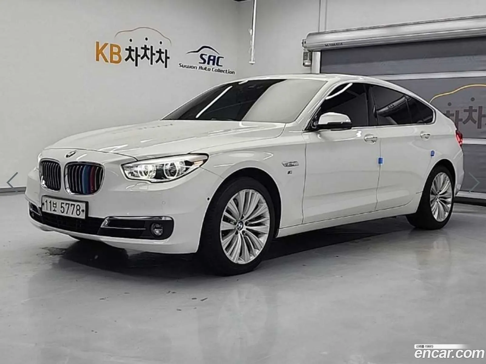 BMW 5 Series GT 2015 — 18
