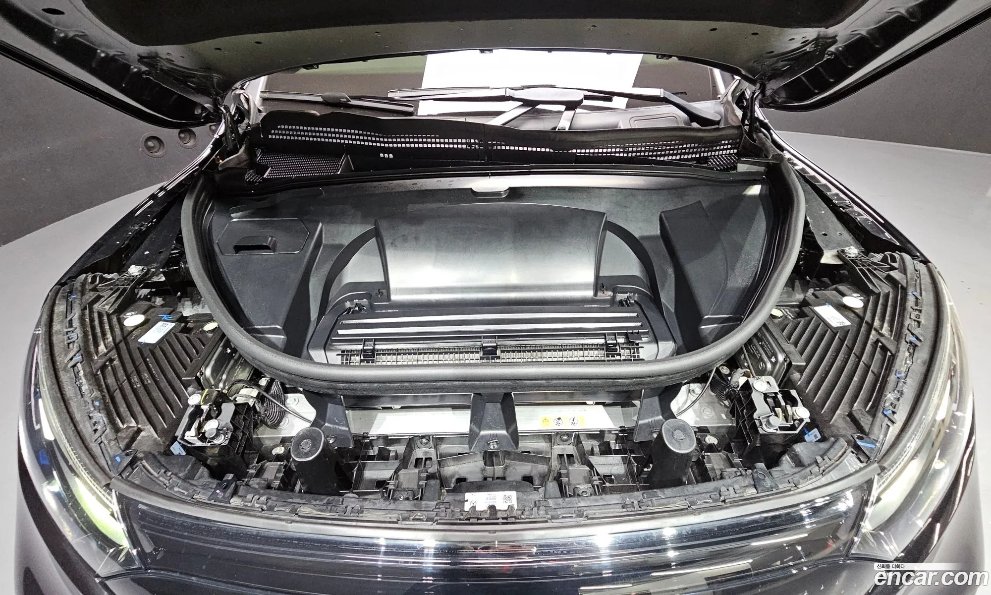 Mercedes-Benz EQE SUV X294 2023 — 15