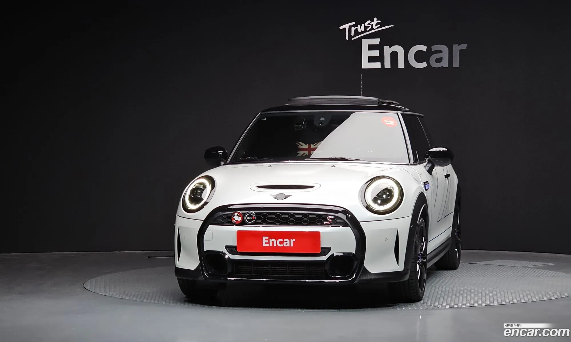 Mini Cooper S 2024 — 3