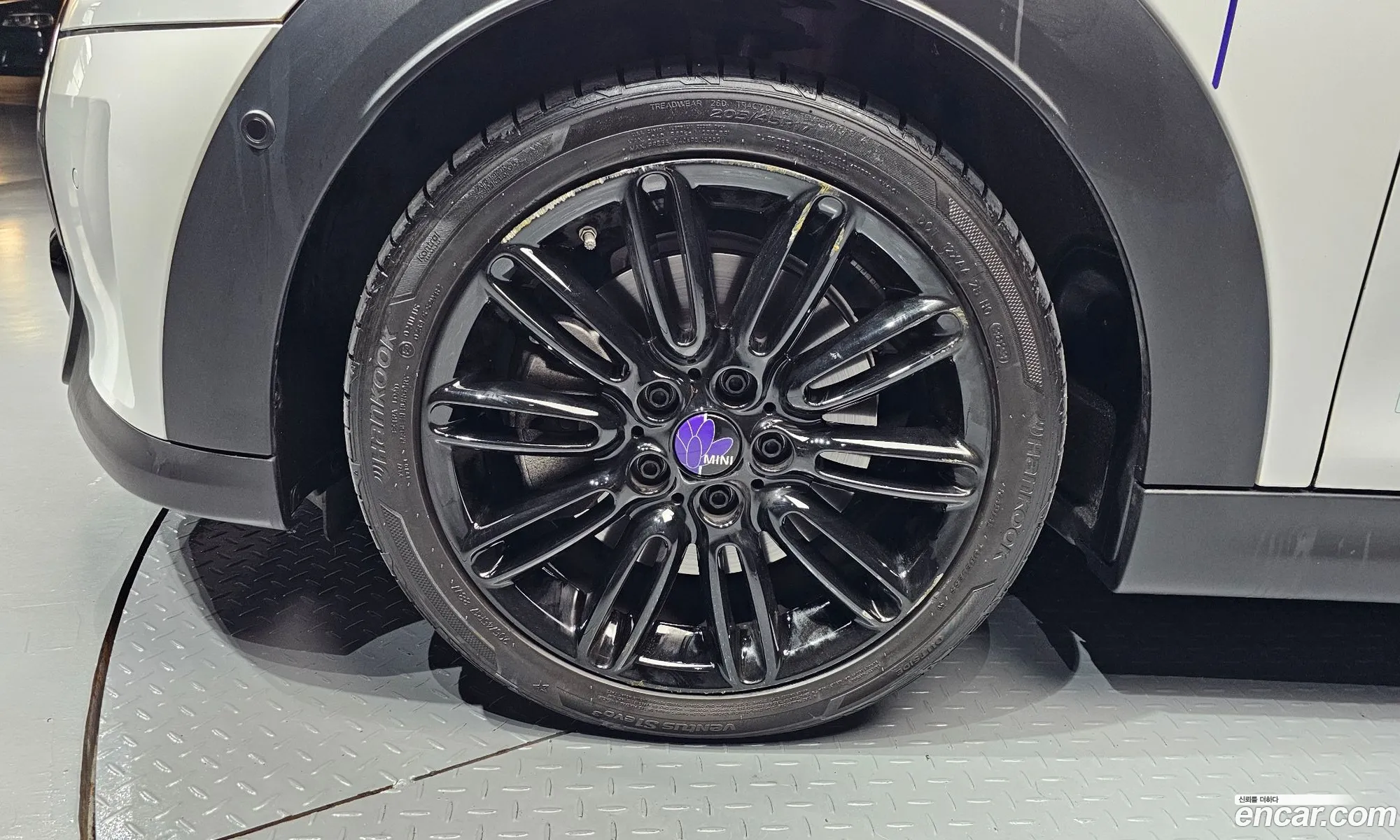 Mini Cooper S 2024 — 24