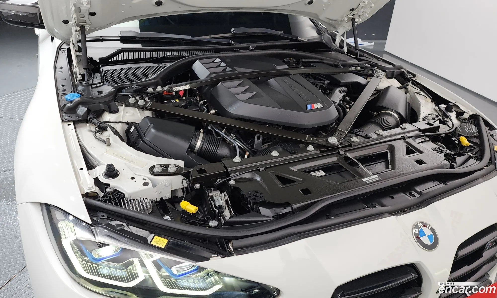 BMW M3 2023 — 3