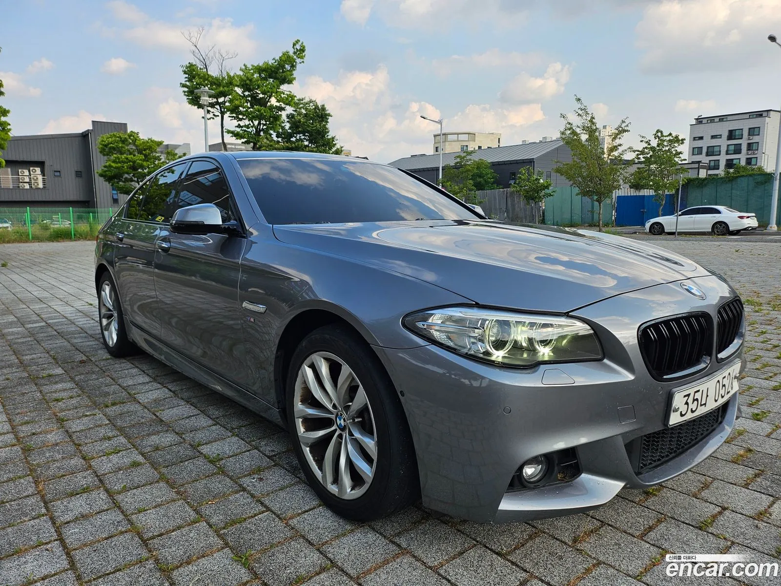 BMW 5 Series 2016 — 14