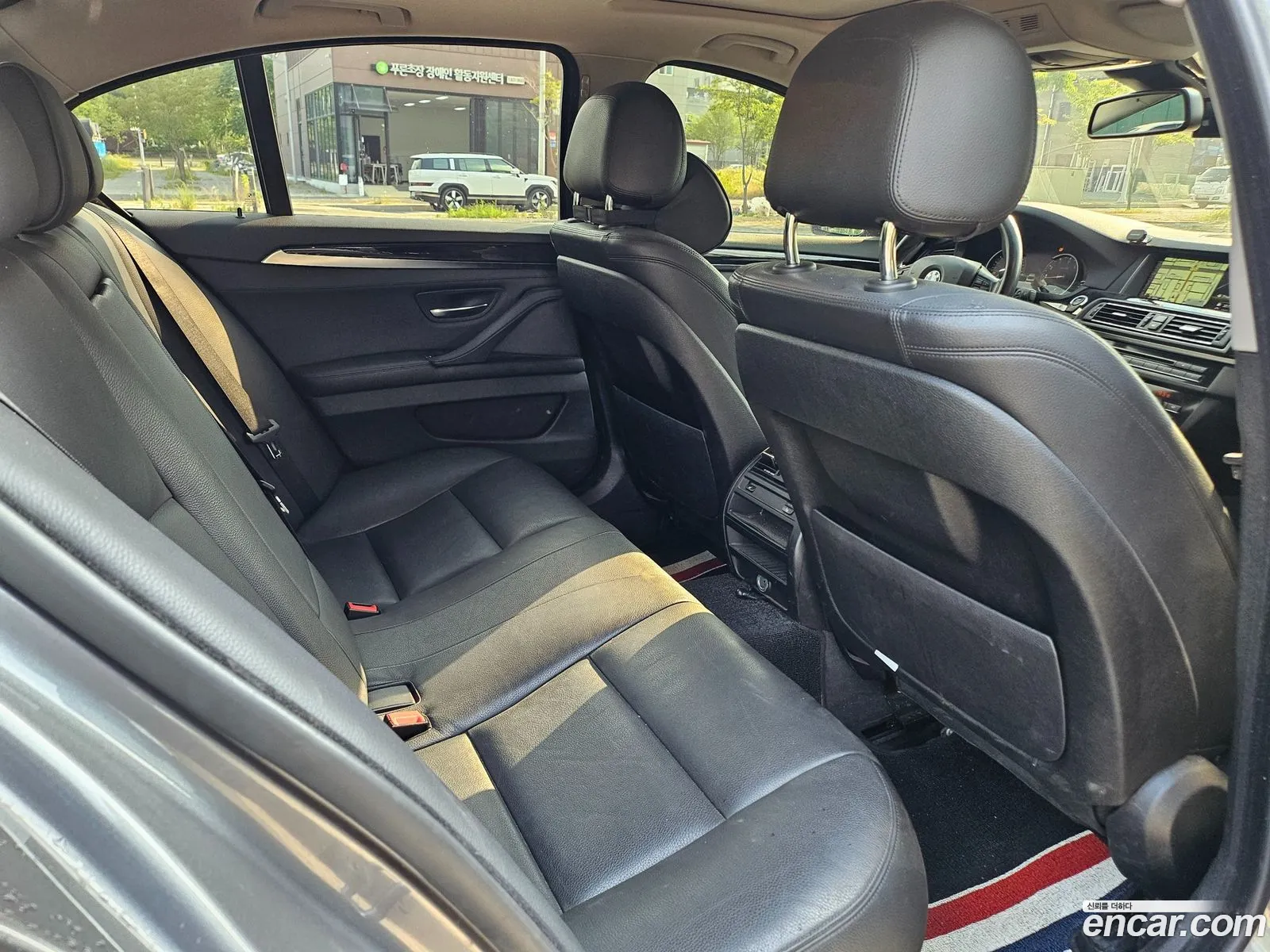 BMW 5 Series 2016 — 18