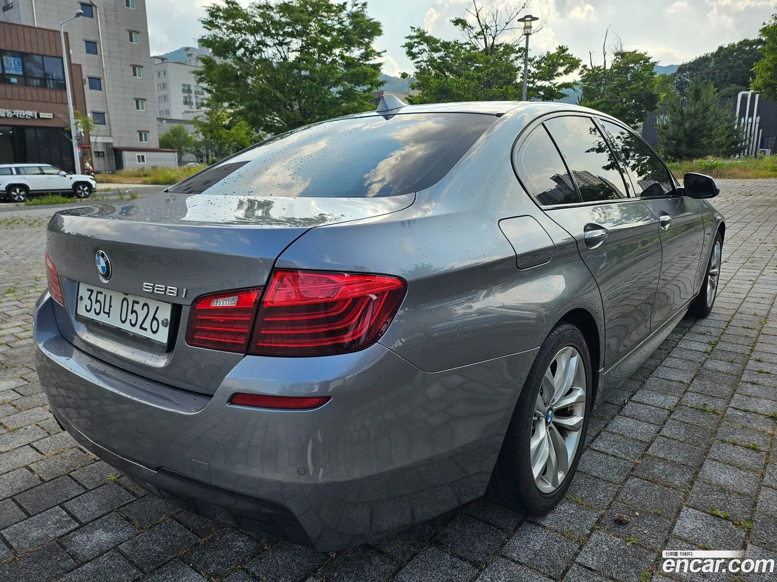 BMW 5 Series 2016 — 19