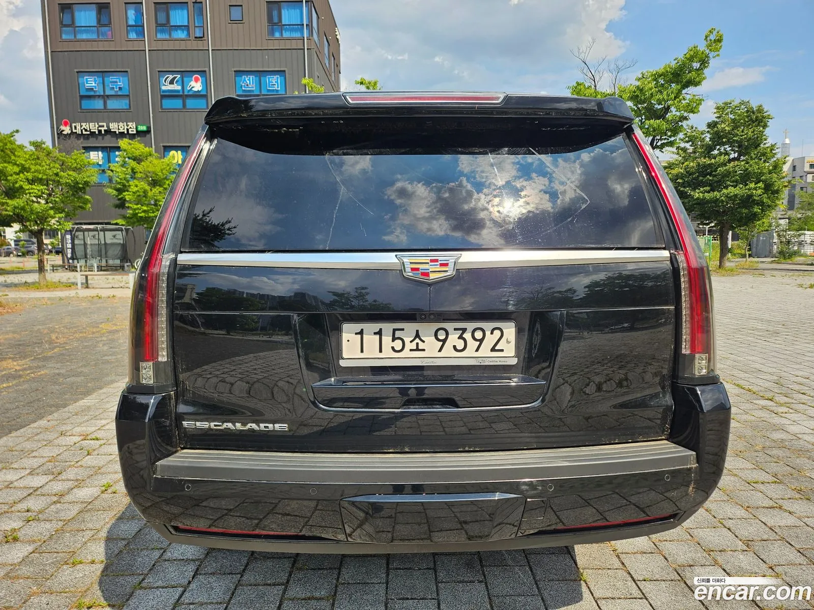 Cadillac Escalade 2019 — 18