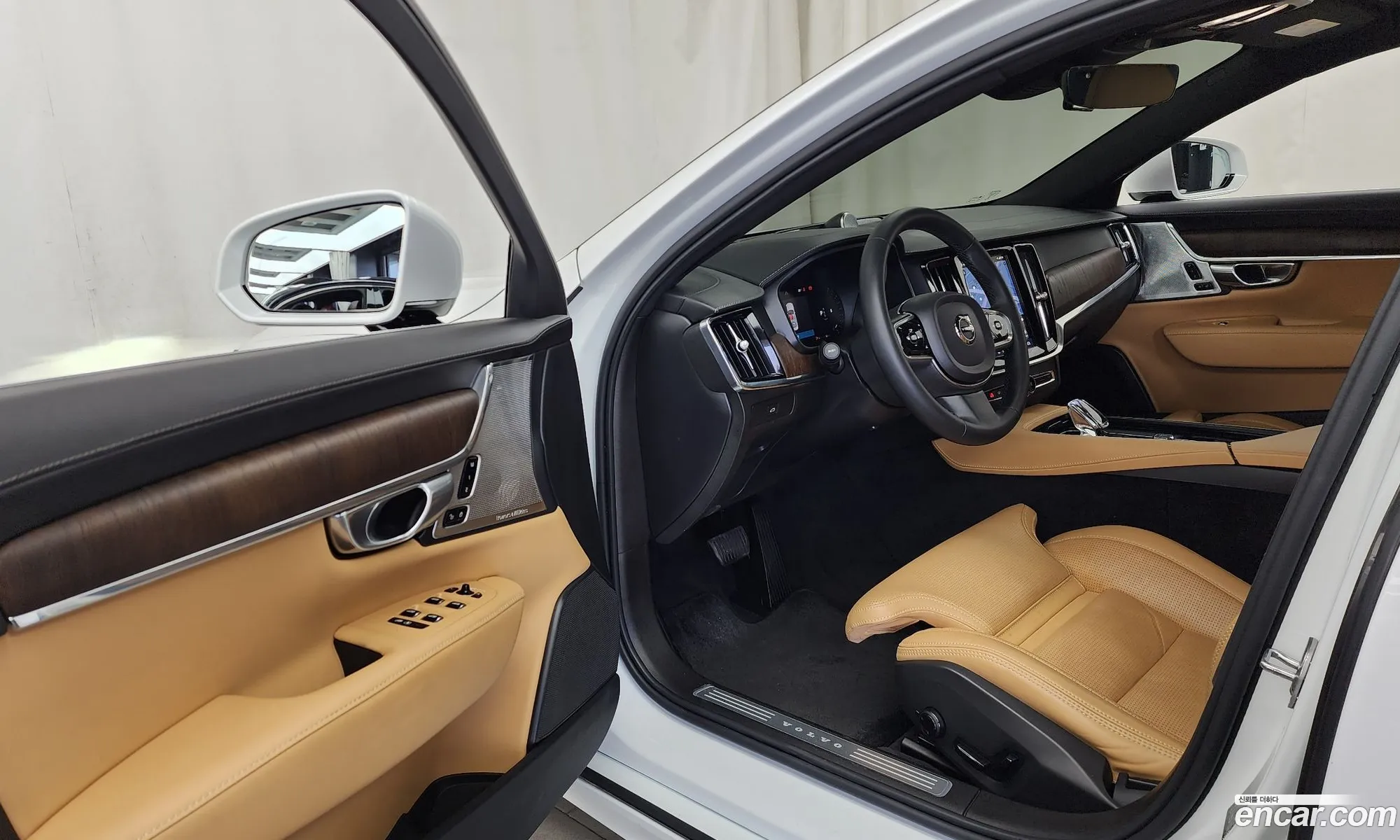 Volvo S90 2023 LVYPTL125PP334770 — 2