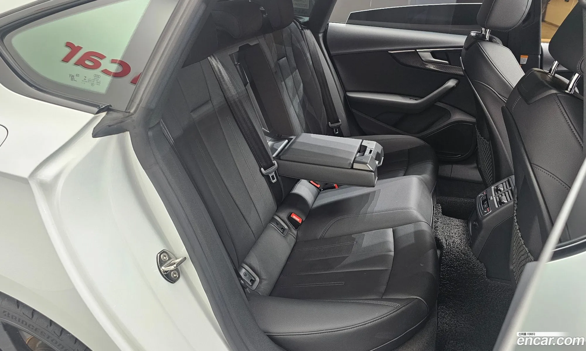 Audi A5 2019 WAUZZZF59KA066481 — 4
