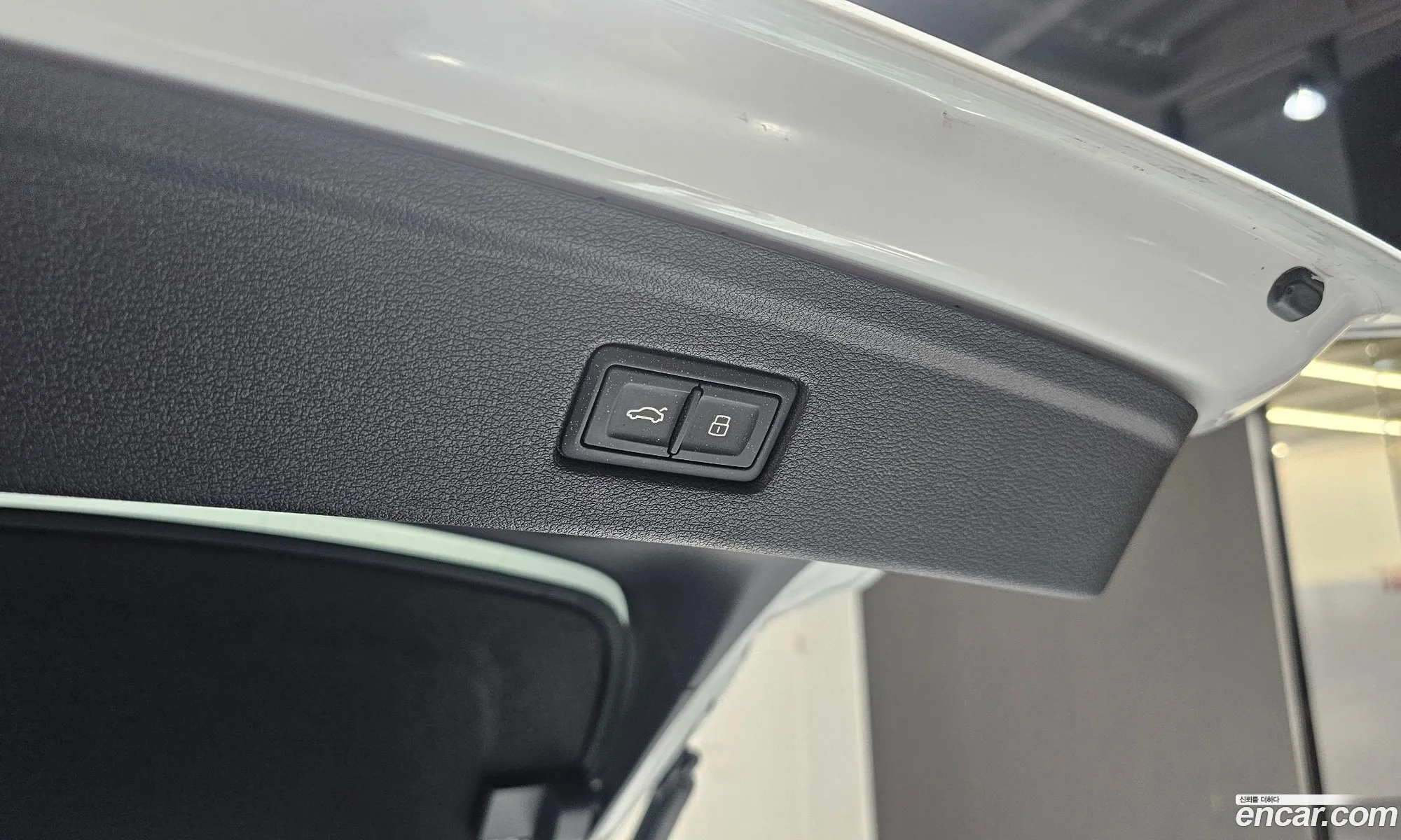 Audi A5 2019 WAUZZZF59KA066481 — 2