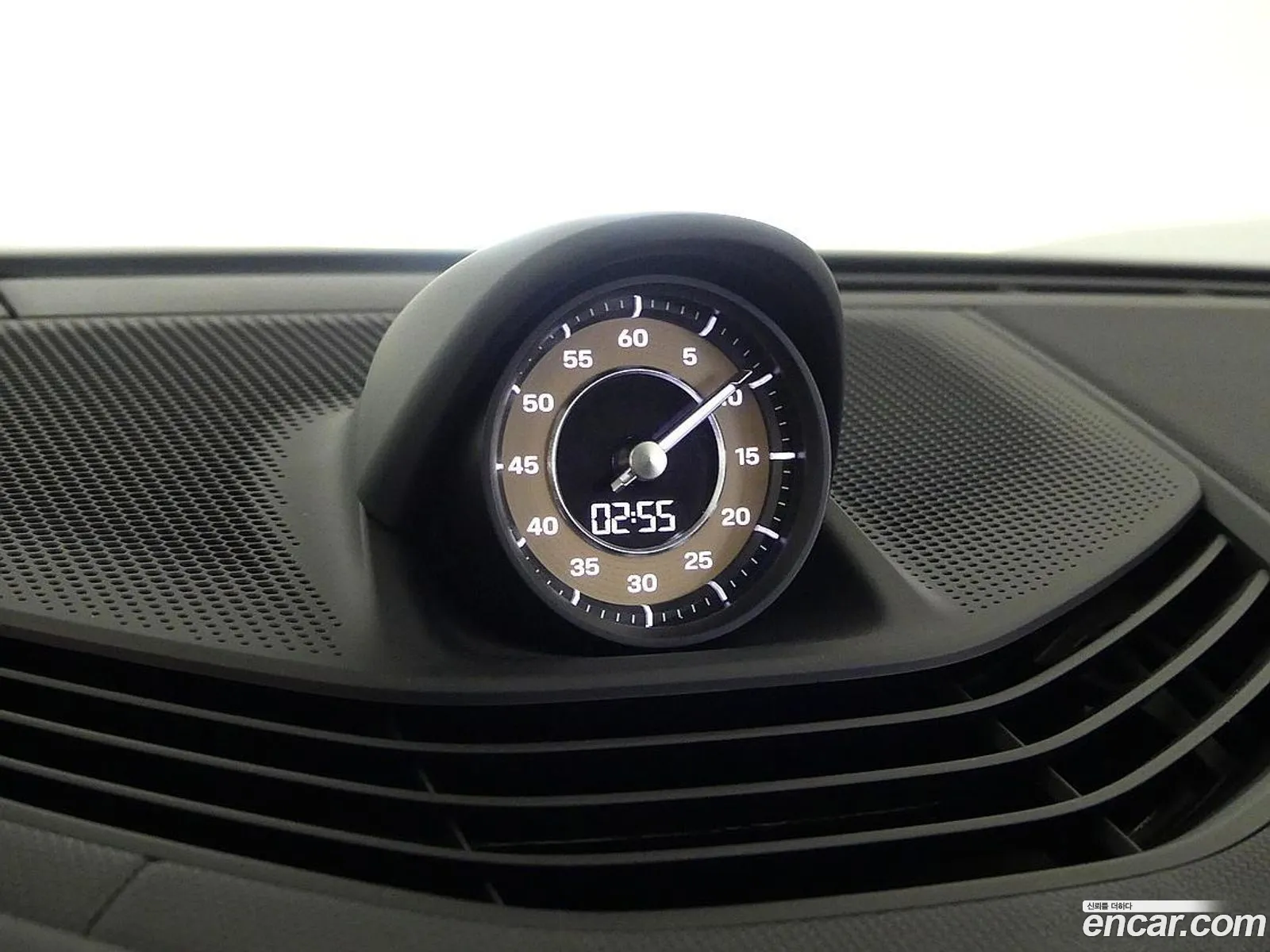 Porsche Taycan 2023 — 5