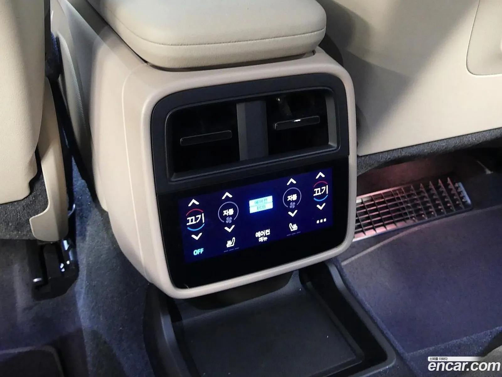 Porsche Taycan 2023 — 11
