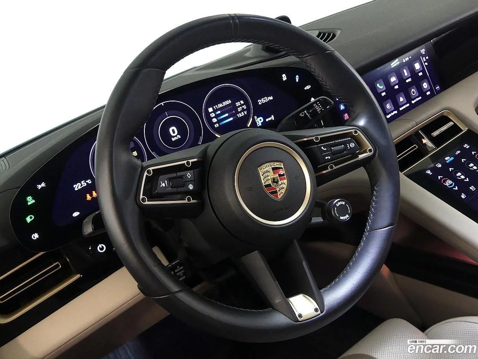 Porsche Taycan 2023 — 17