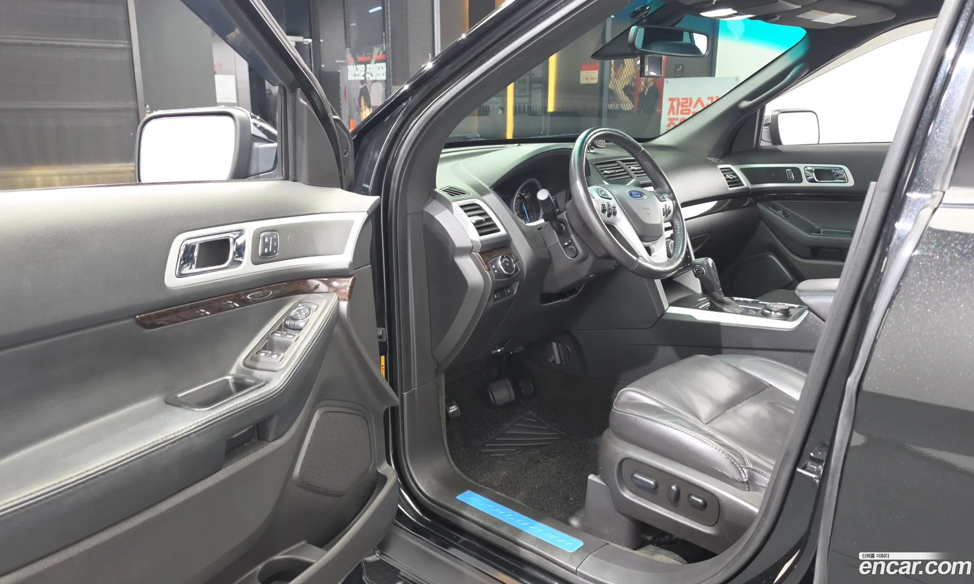 Ford Explorer 2014 1FM5K8F82FGA49675 — 15