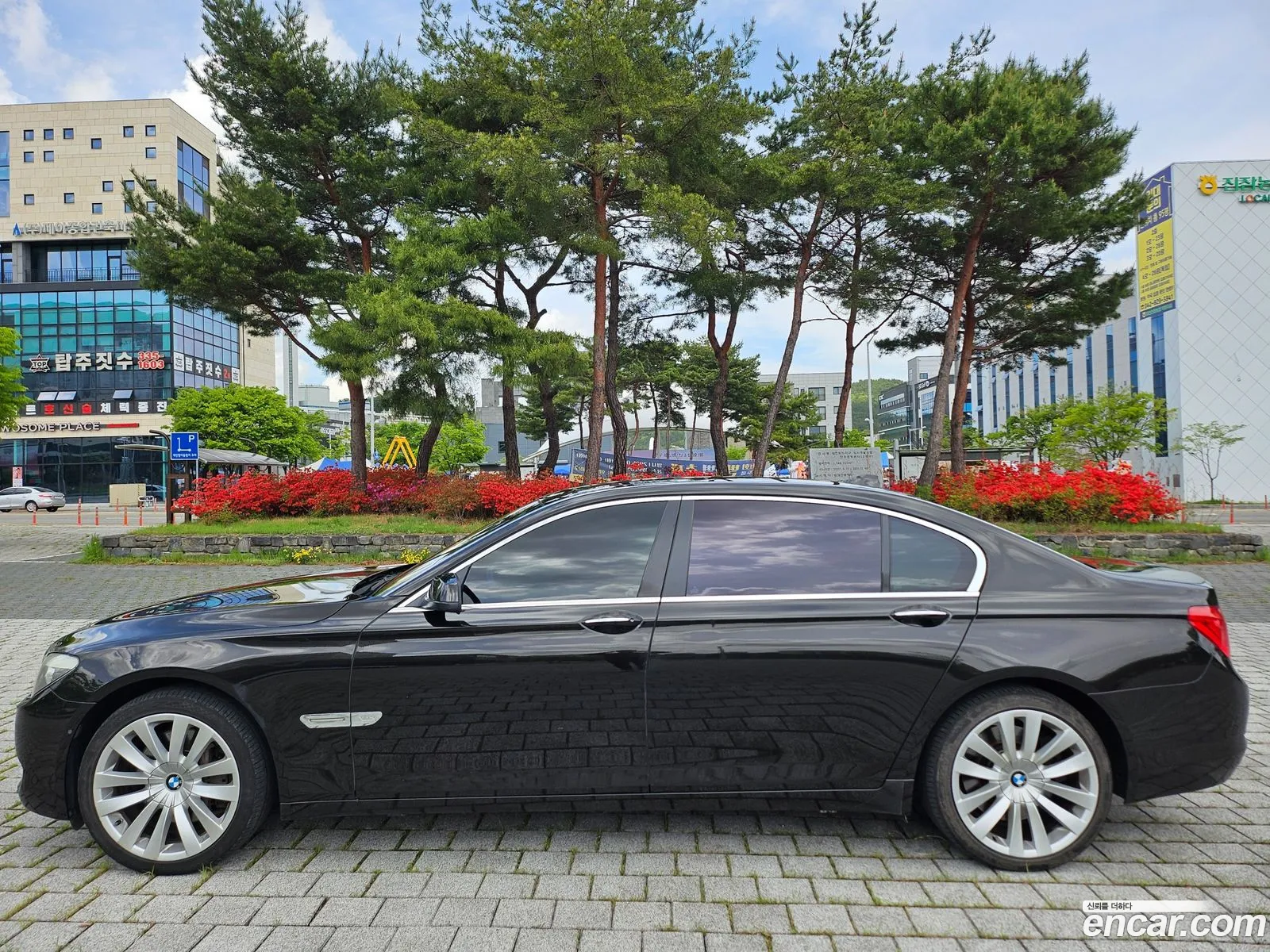 BMW 7 Series 2010 — 16