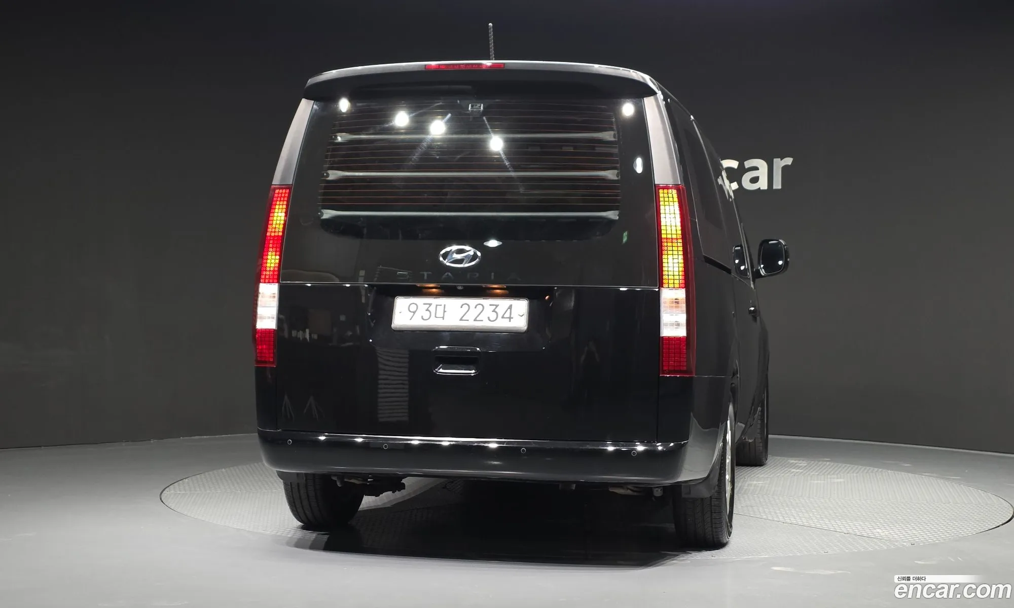 Hyundai Staria 2021 — 2