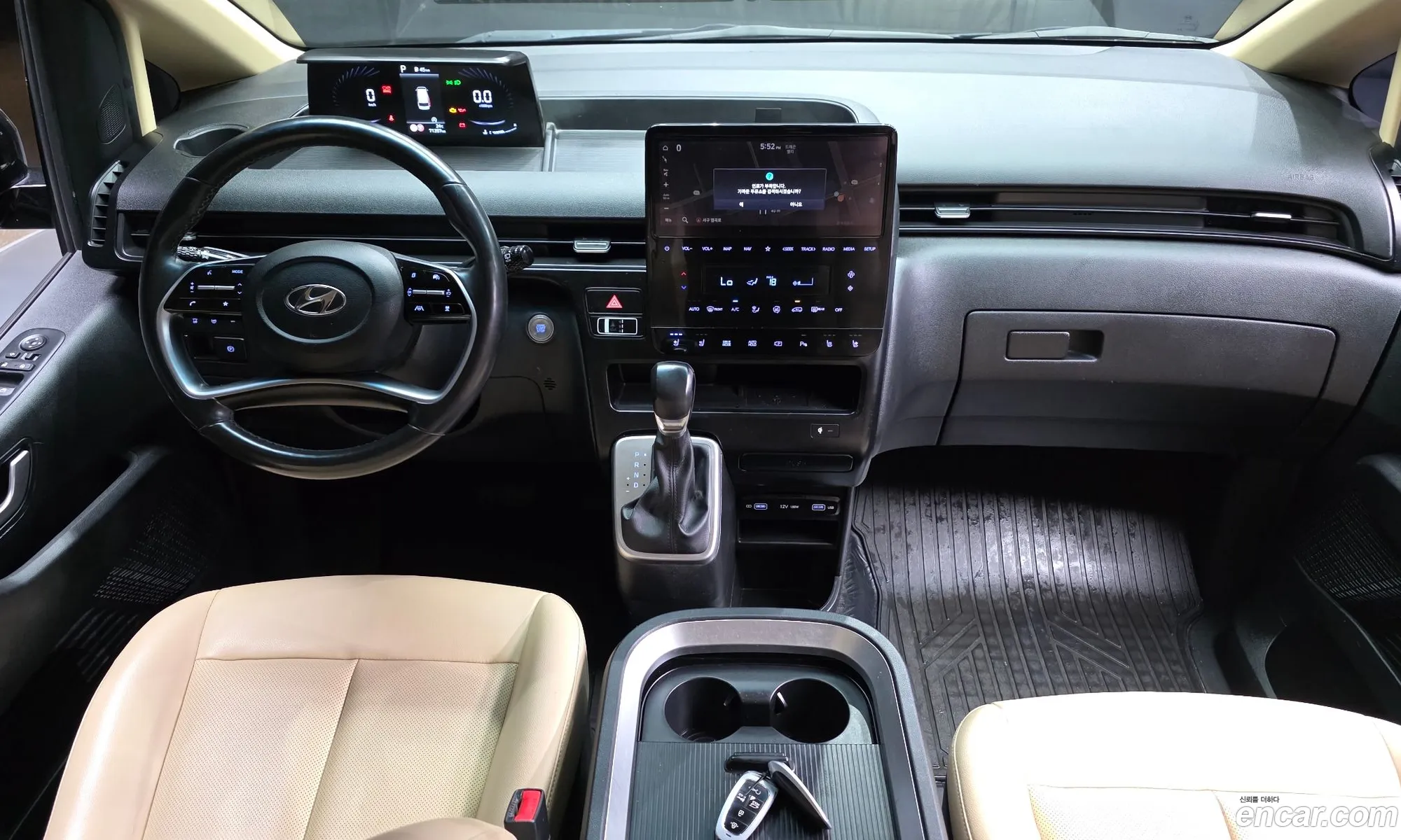Hyundai Staria 2021 — 3