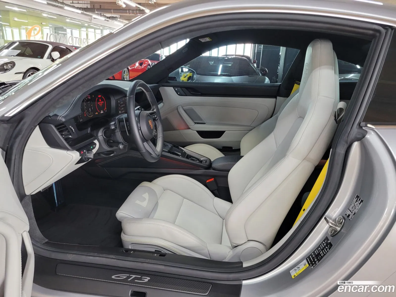 Porsche 911 2025 — 18