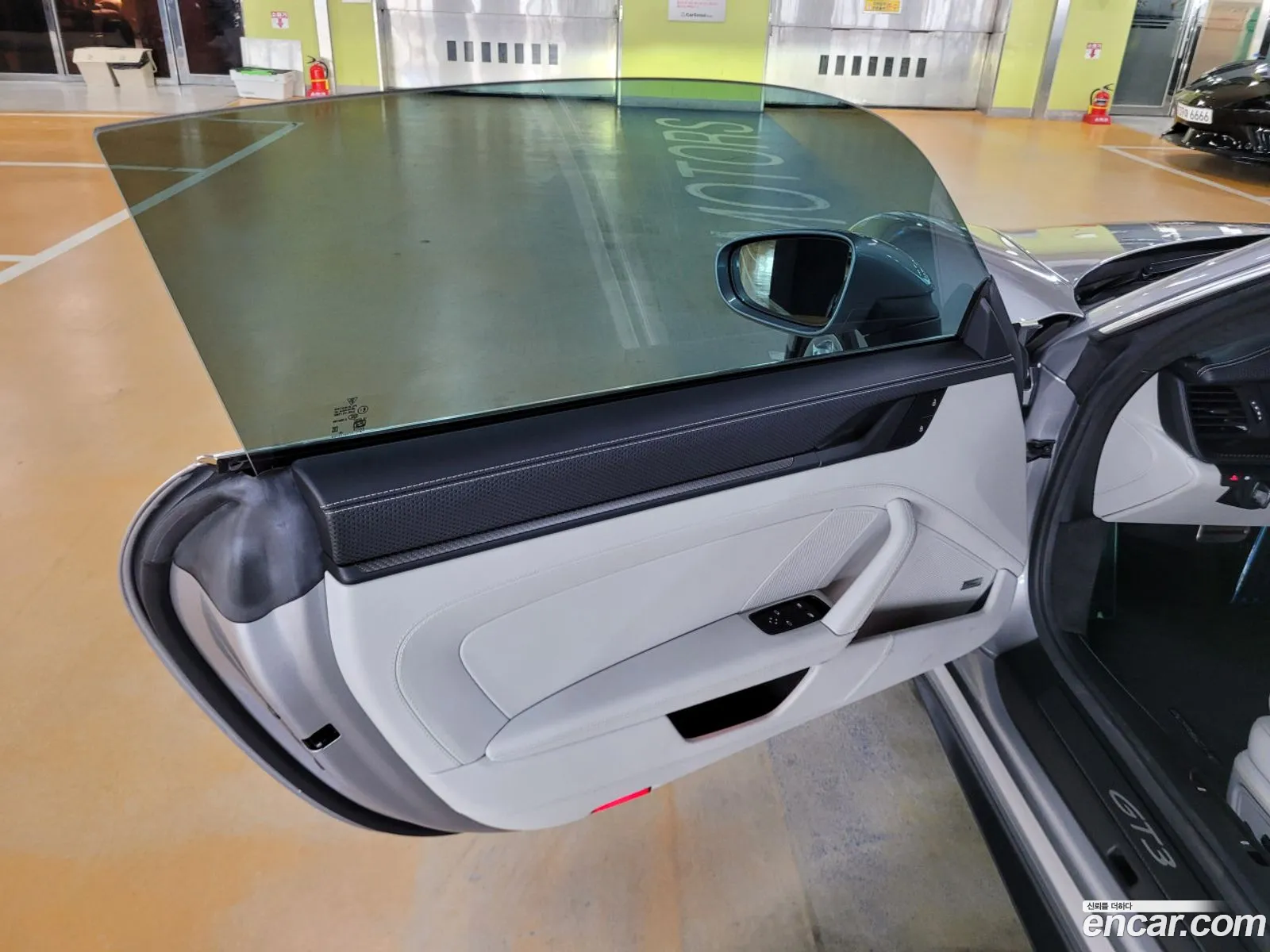 Porsche 911 2025 — 11