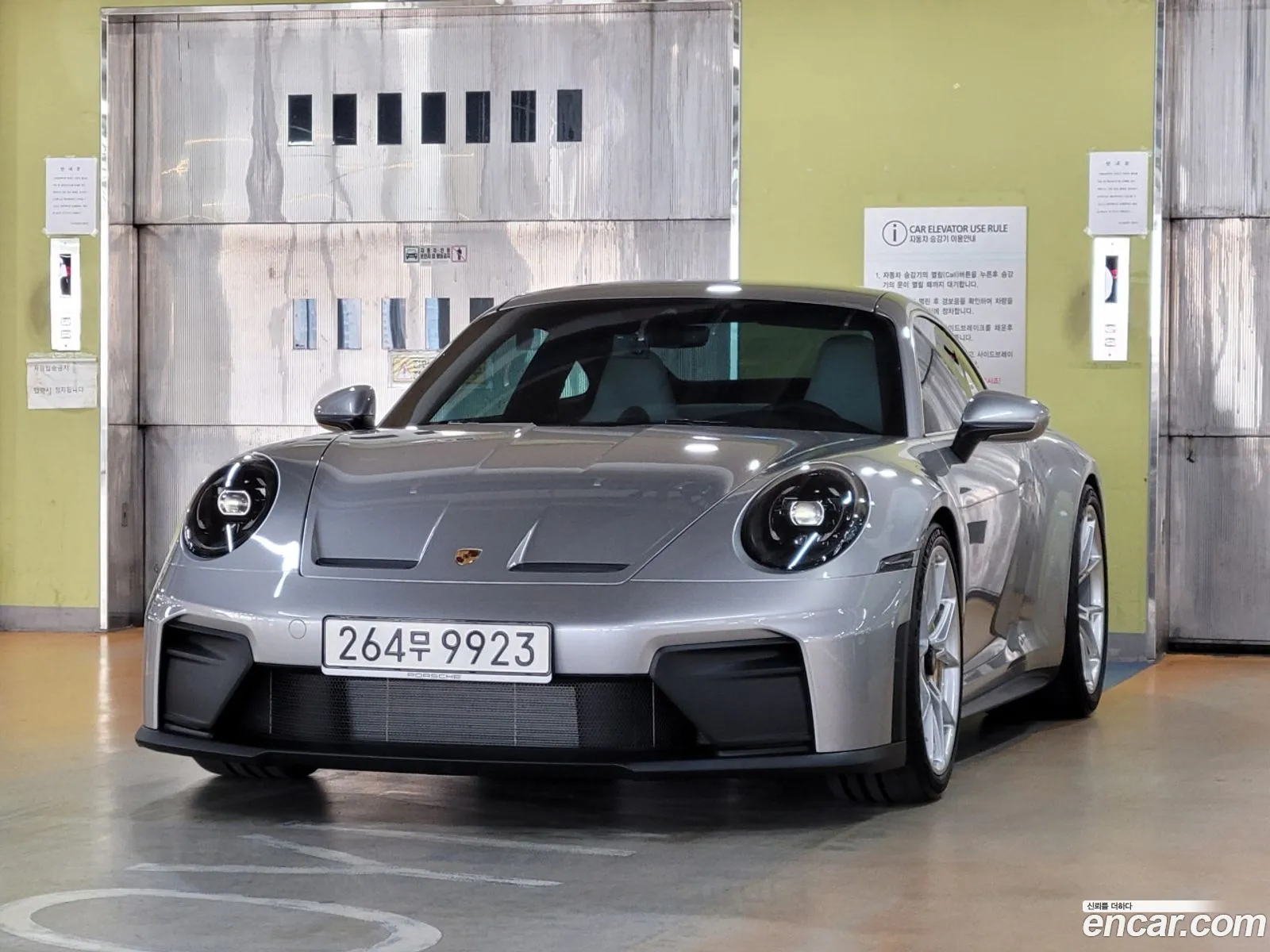 Porsche 911 2025 — 9