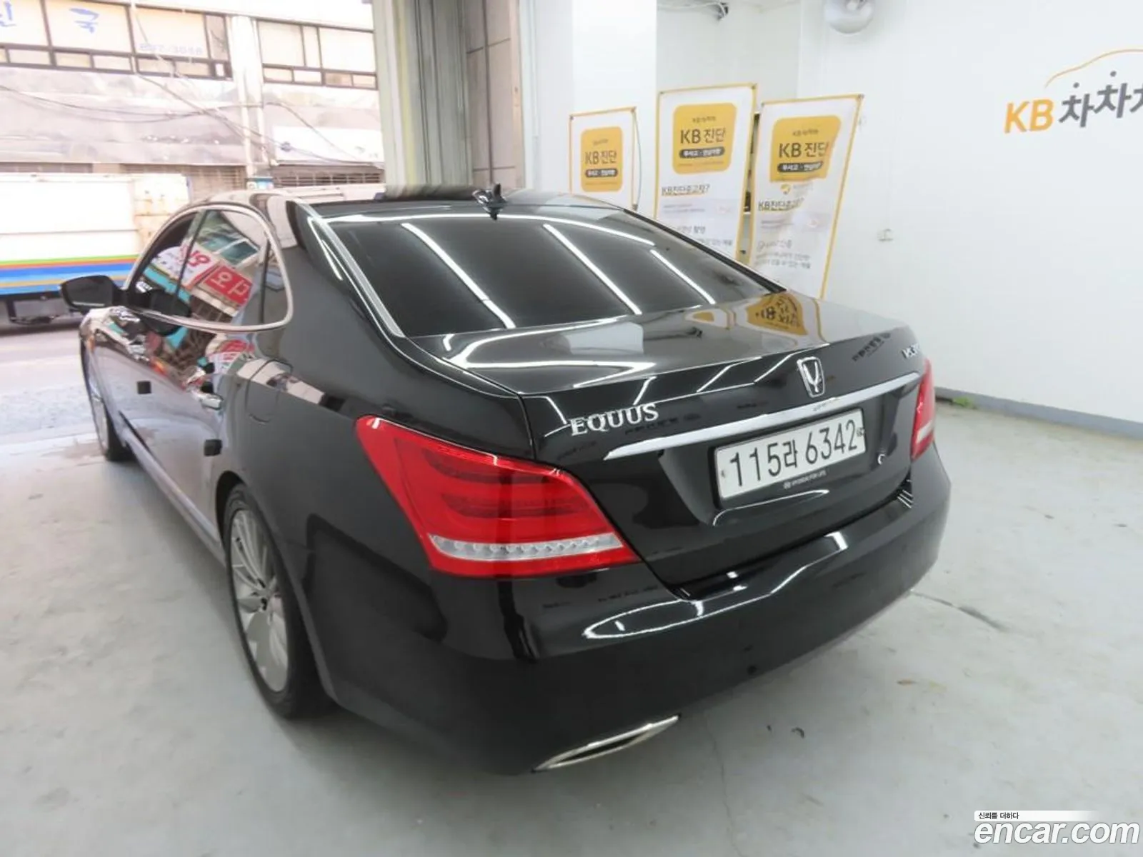 Hyundai Equus 2013 — 2