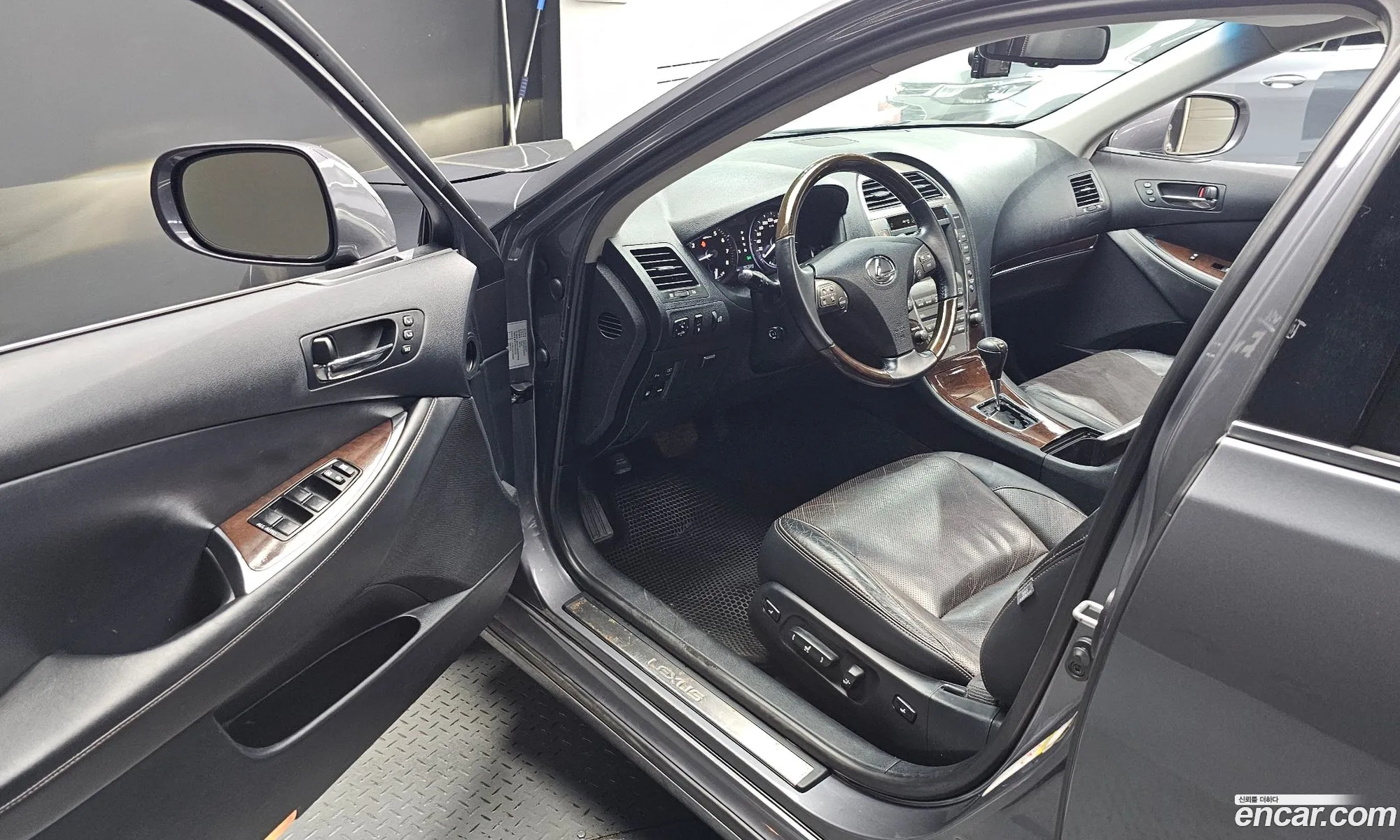Lexus ES350 2012 — 16