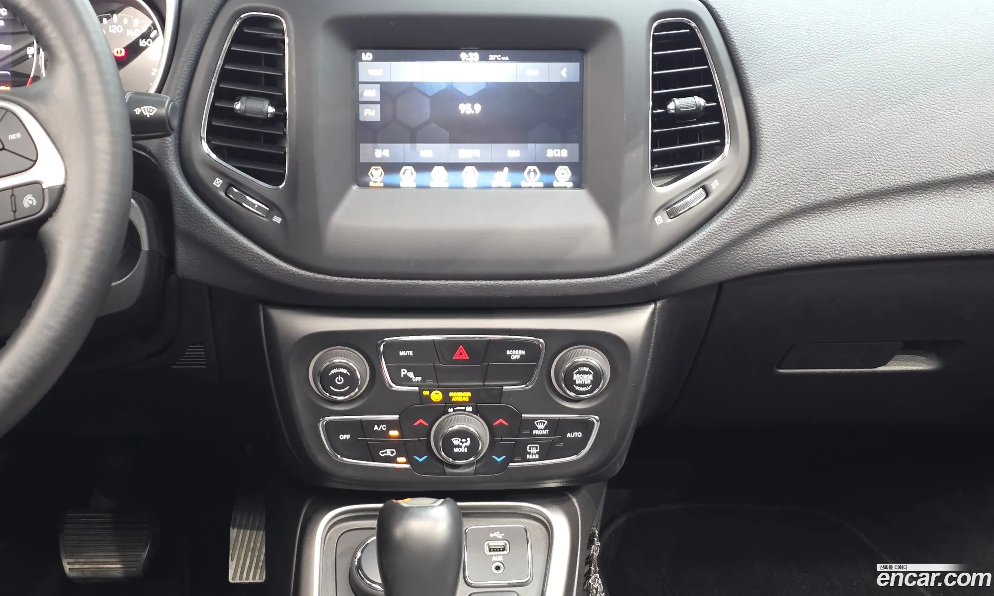 Jeep Compass 2018 3C4NJDBB9JT396605 — 20