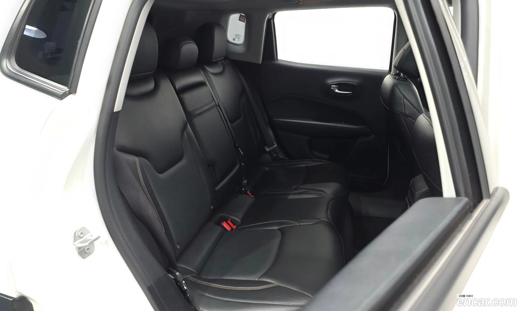 Jeep Compass 2018 3C4NJDBB9JT396605 — 19