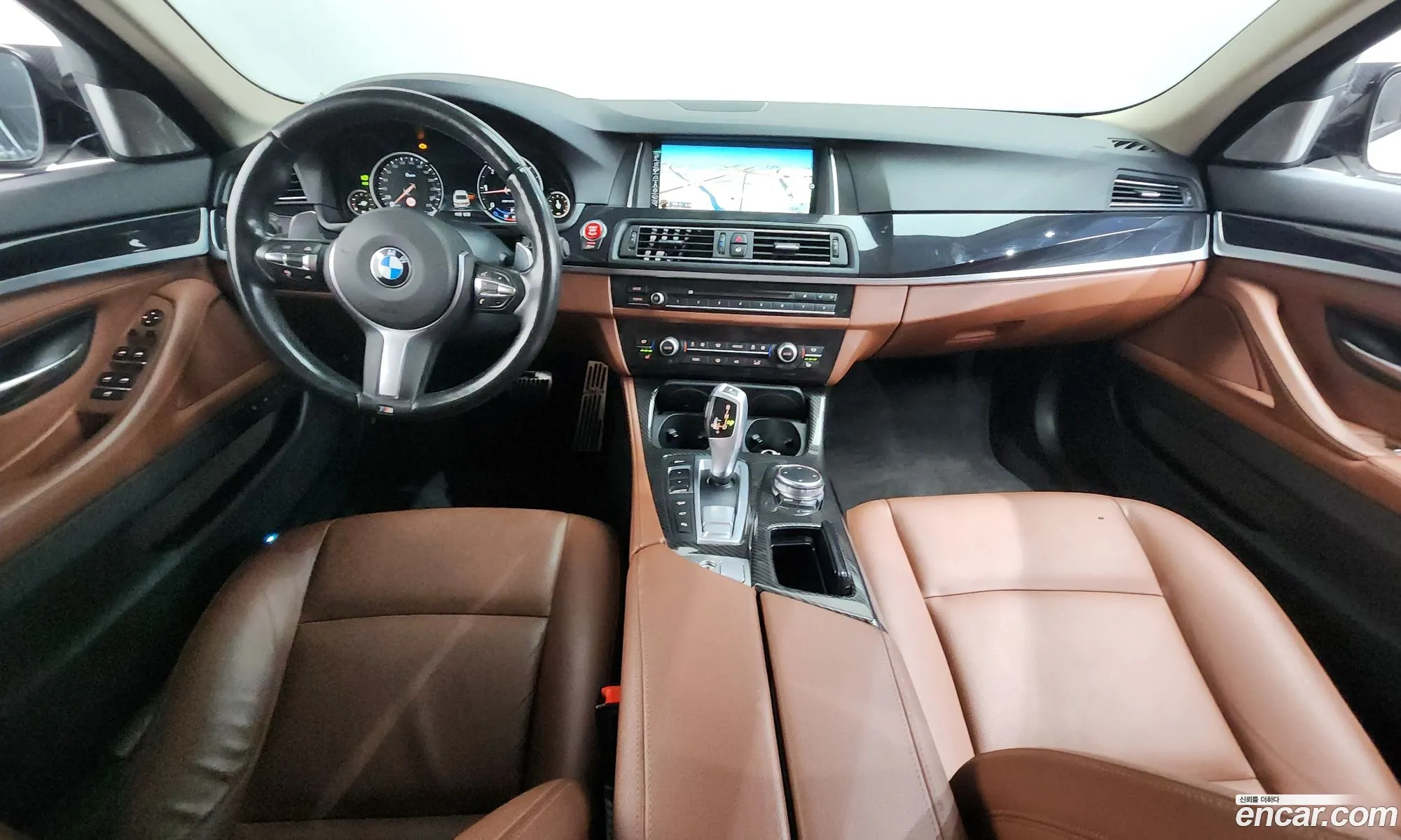 BMW 5 Series 2016 WBA5E7101GG567900 — 16