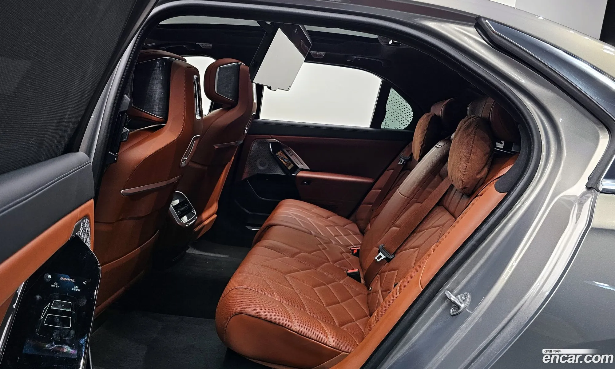 BMW i7 2023 — 8