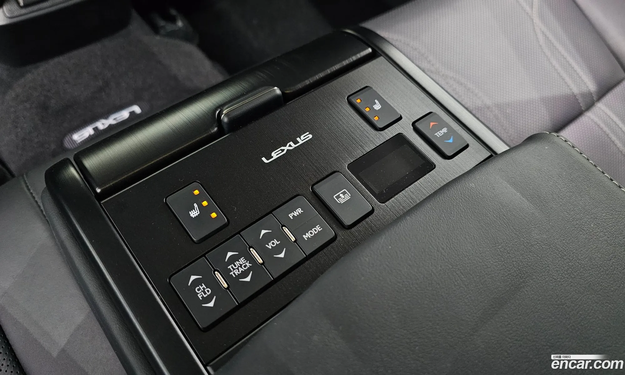 Lexus ES300h 7th Gen 2019 — 2