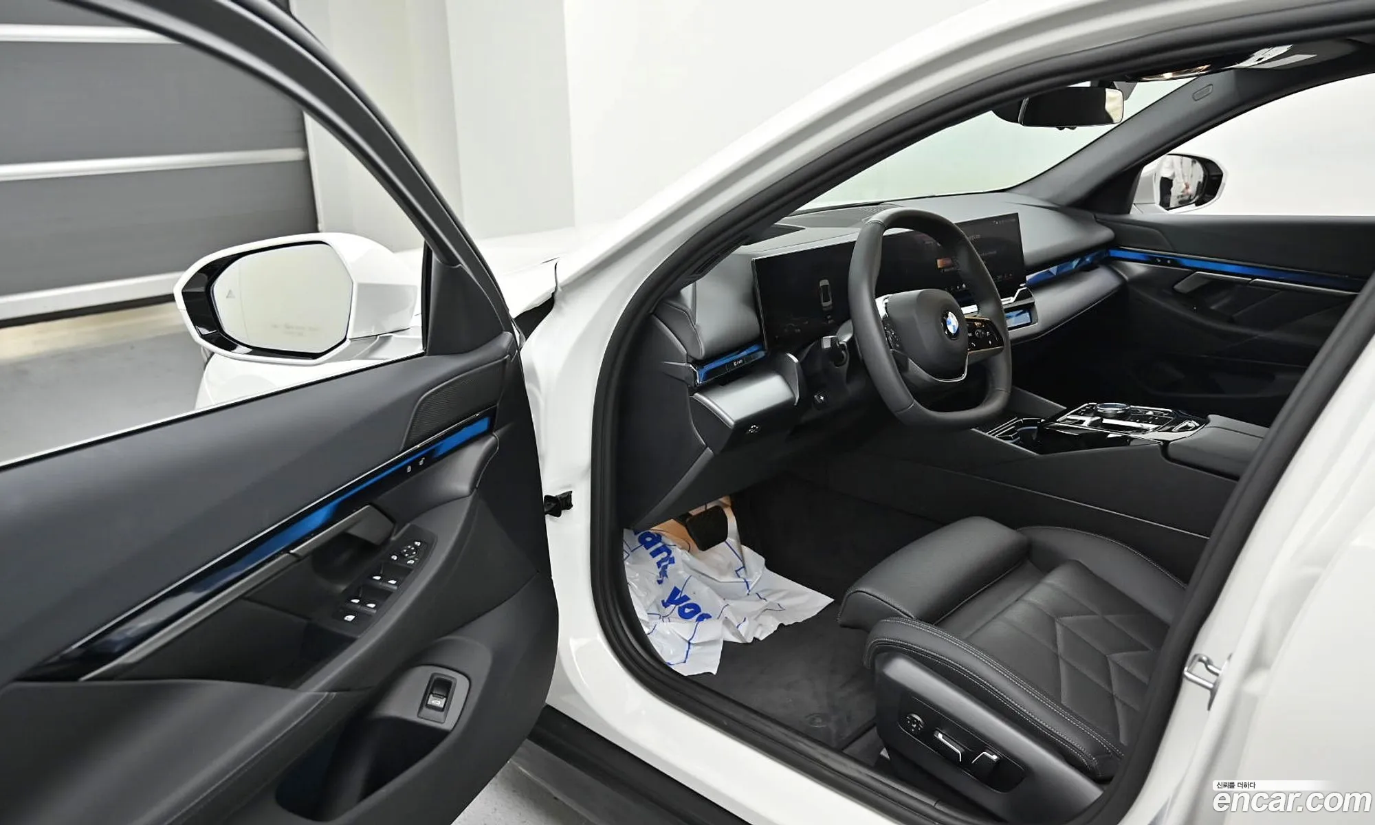 BMW 5 Series 2025 — 8