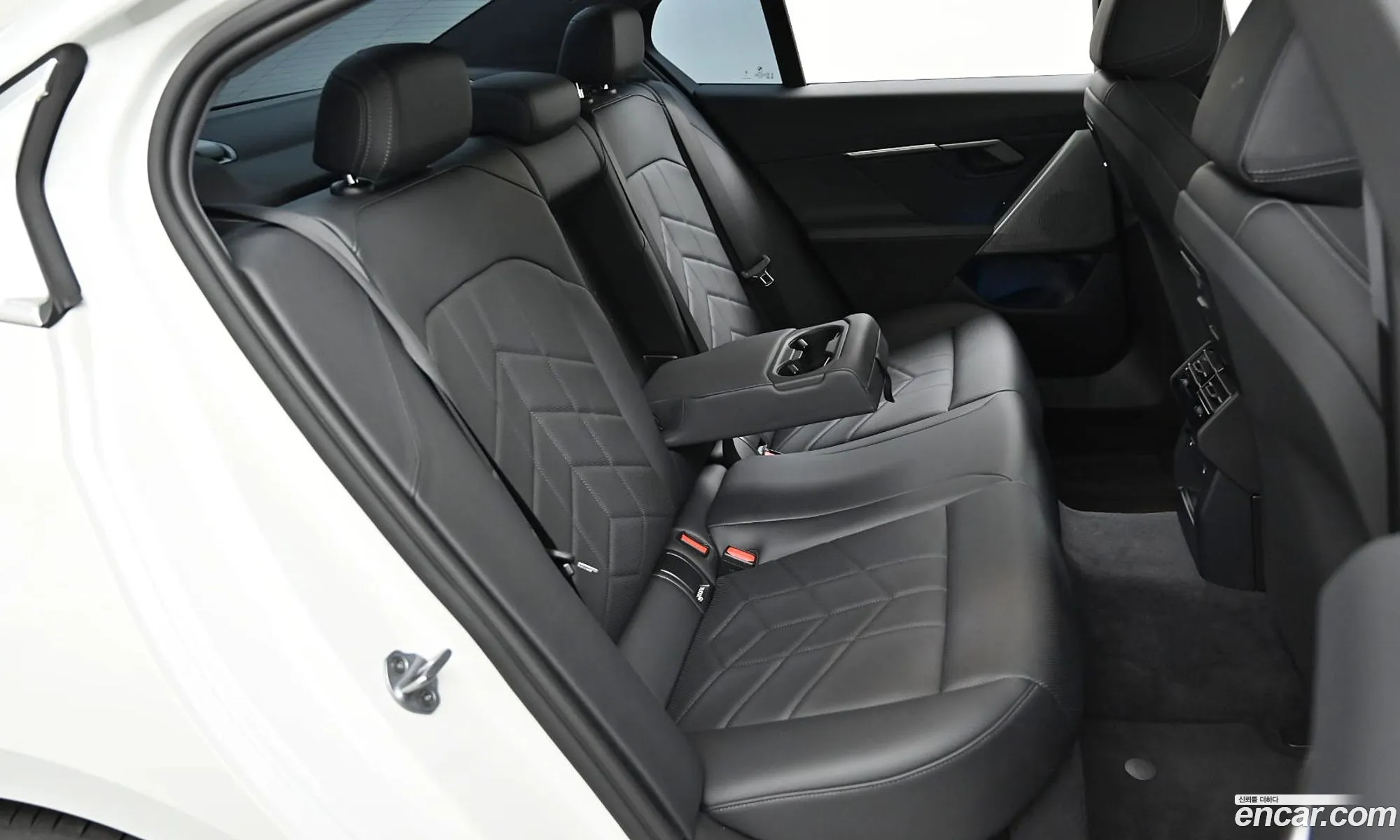 BMW 5 Series 2025 — 4