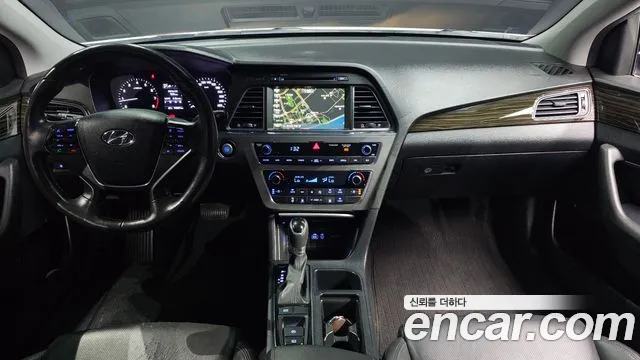 Hyundai LF Sonata 2017 — 4