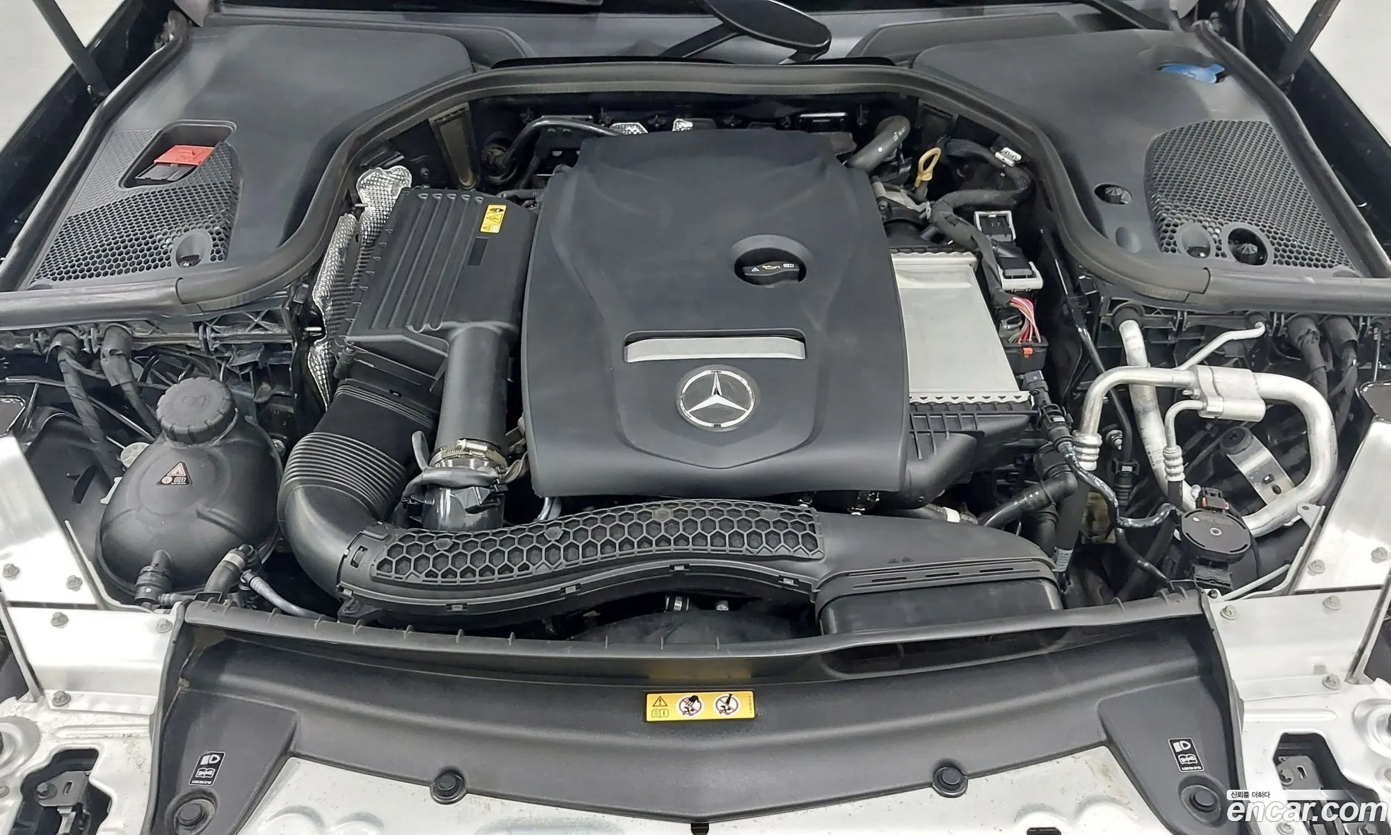 Mercedes-Benz E-Class W213 2023 — 17