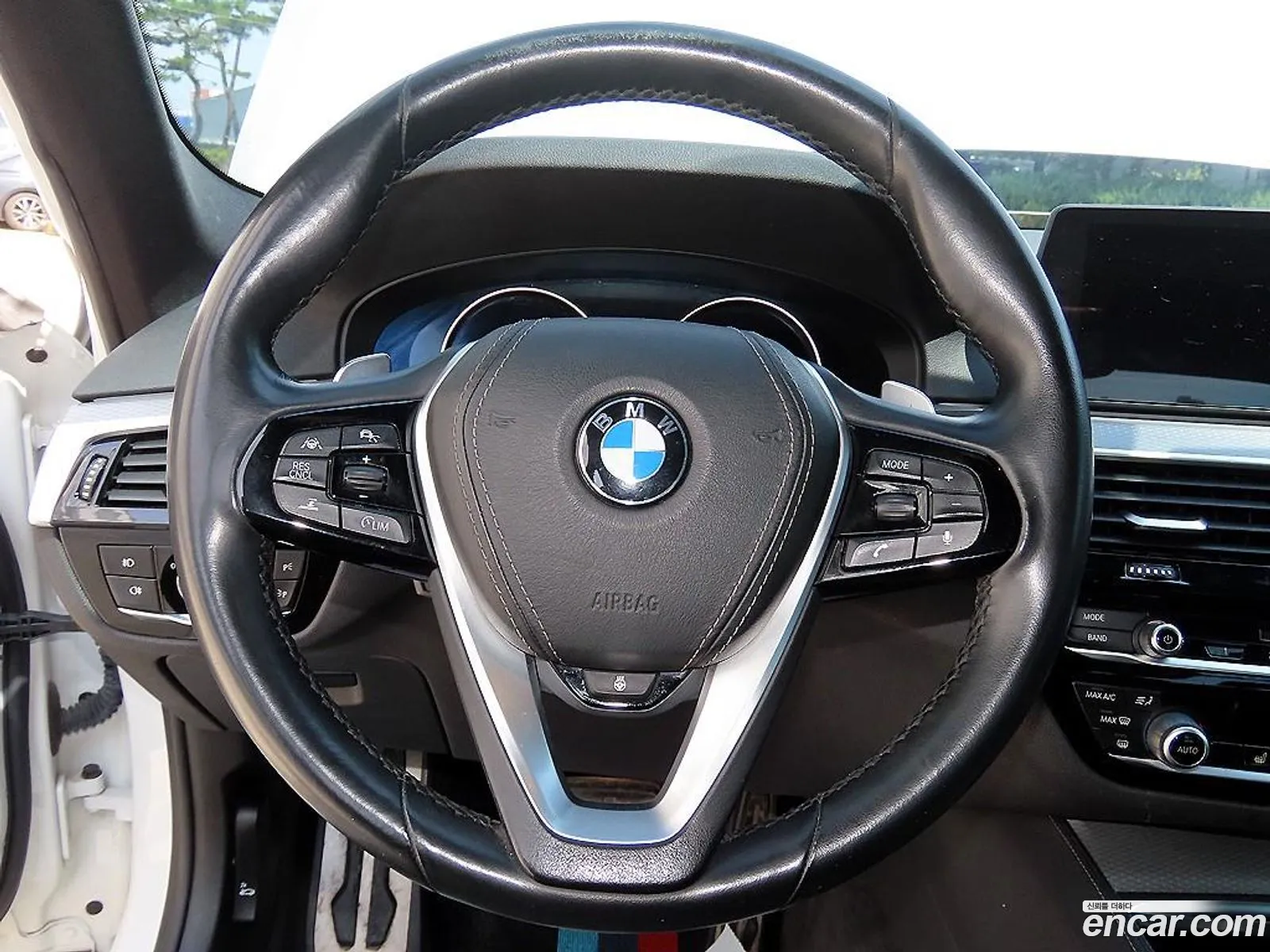 BMW 5 Series 2018 — 18