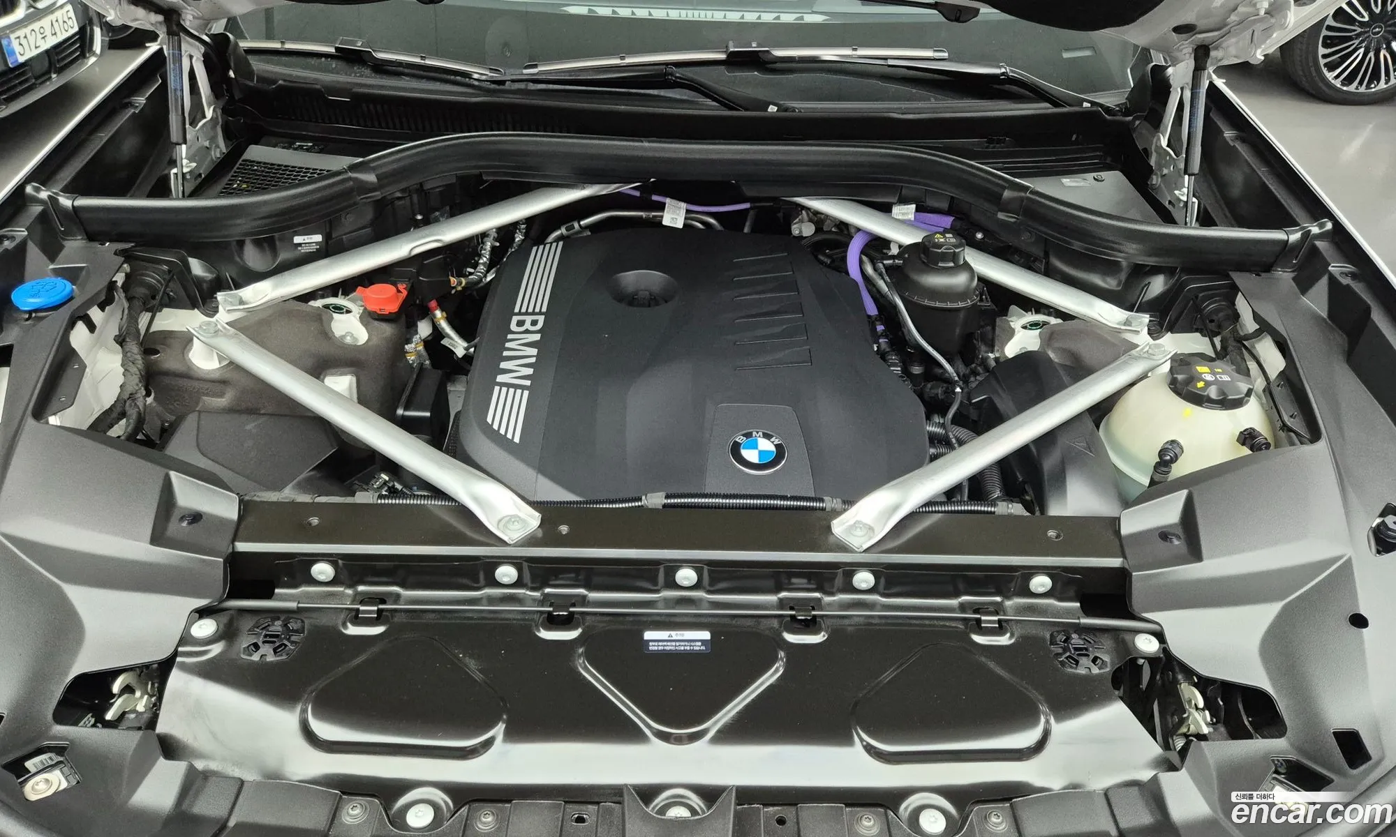 BMW X7 2025 — 16