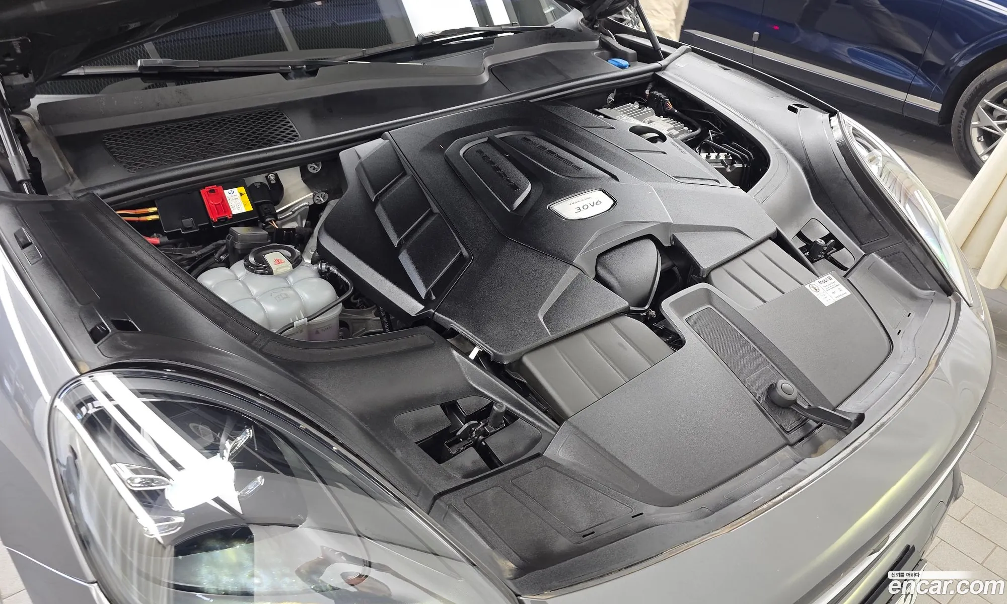 Porsche Cayenne 2019 WP1AA29YXKDA23964 — 29