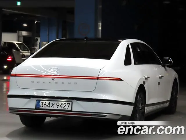 Hyundai Grandeur Hybrid 2023 — 3