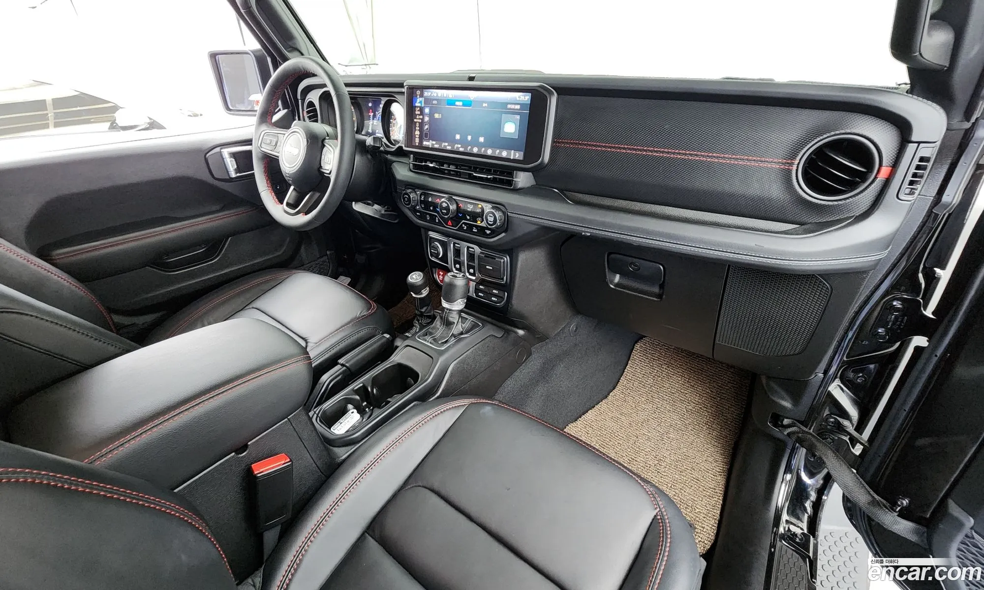 Jeep Wrangler 2024 — 18