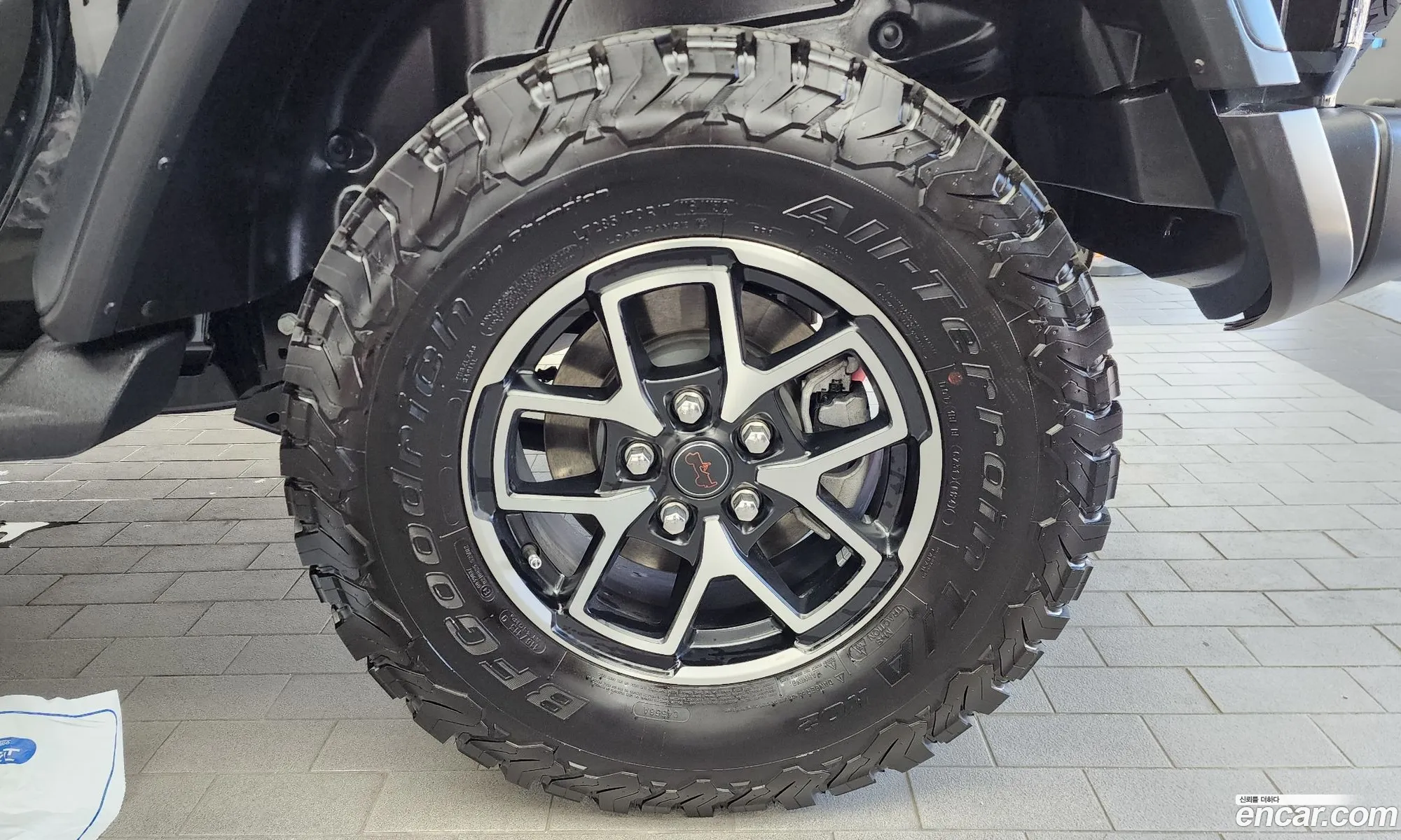 Jeep Wrangler 2024 — 13